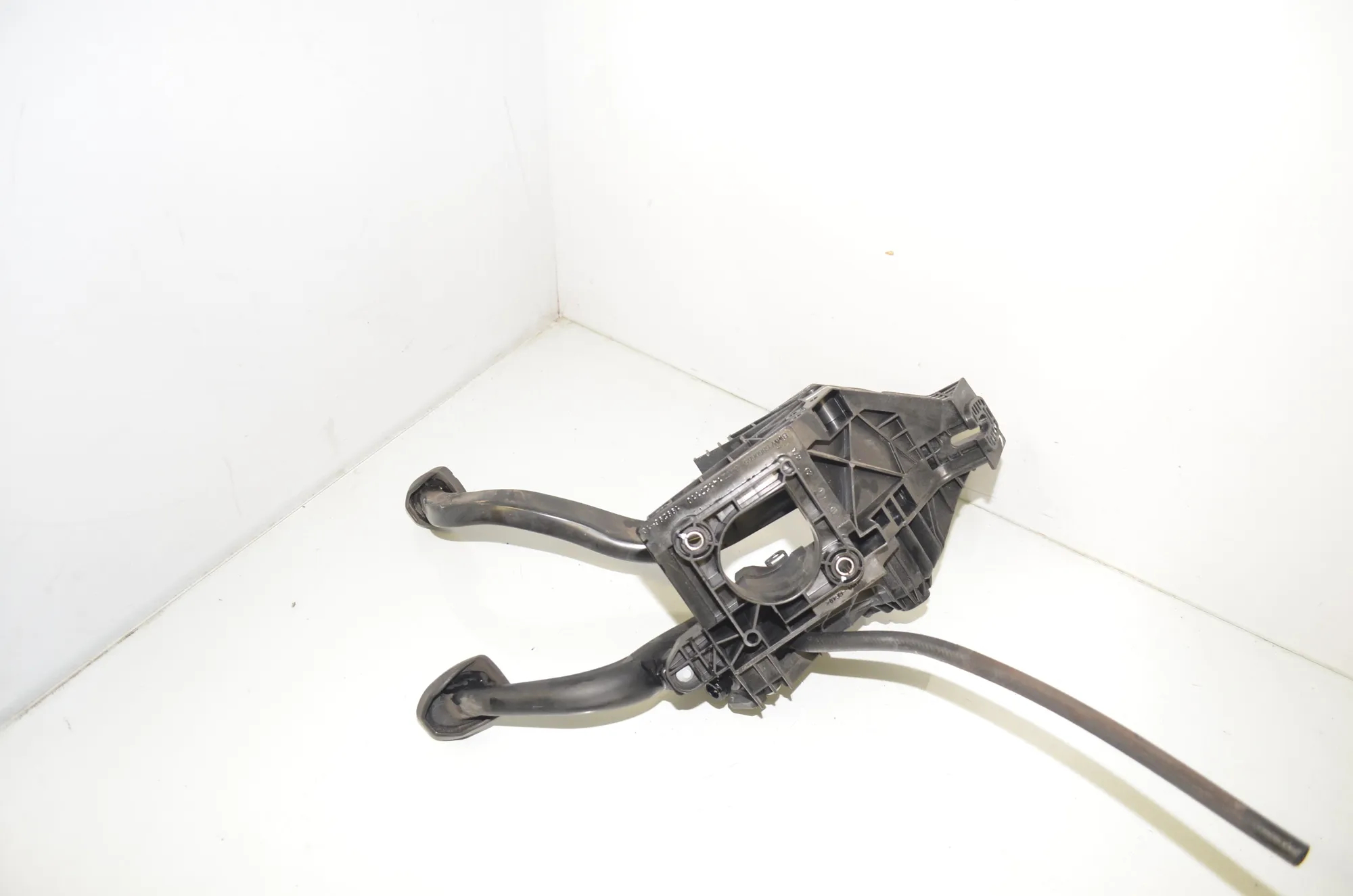 Brake Pedal – OEM 6856595 · BMW 2 Active Tourer (F45) 216 d 2015 – 3