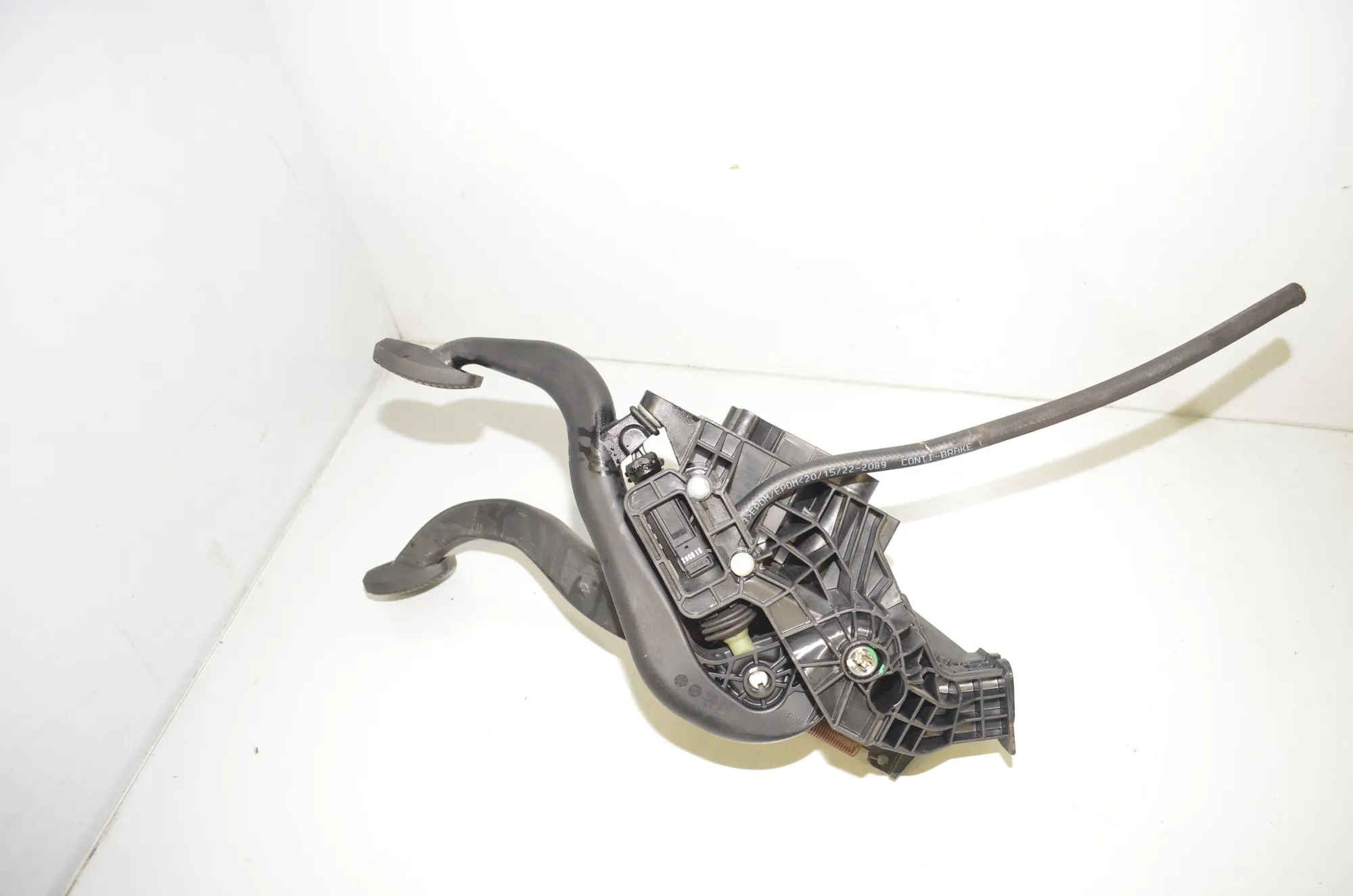 Brake Pedal – OEM 6856595 · BMW 2 Active Tourer (F45) 216 d 2015 – 4