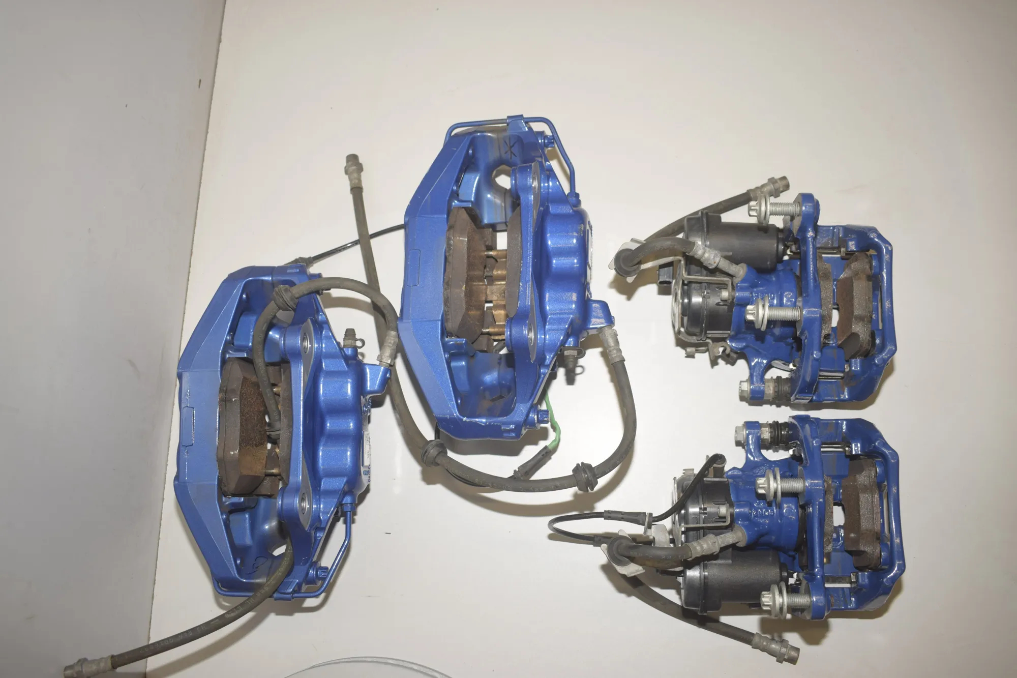 Brake Calipers And Disc Kit – OEM 34108858705 · BMW iX (I20) (2021 - -) xDrive 40 2021 – 11