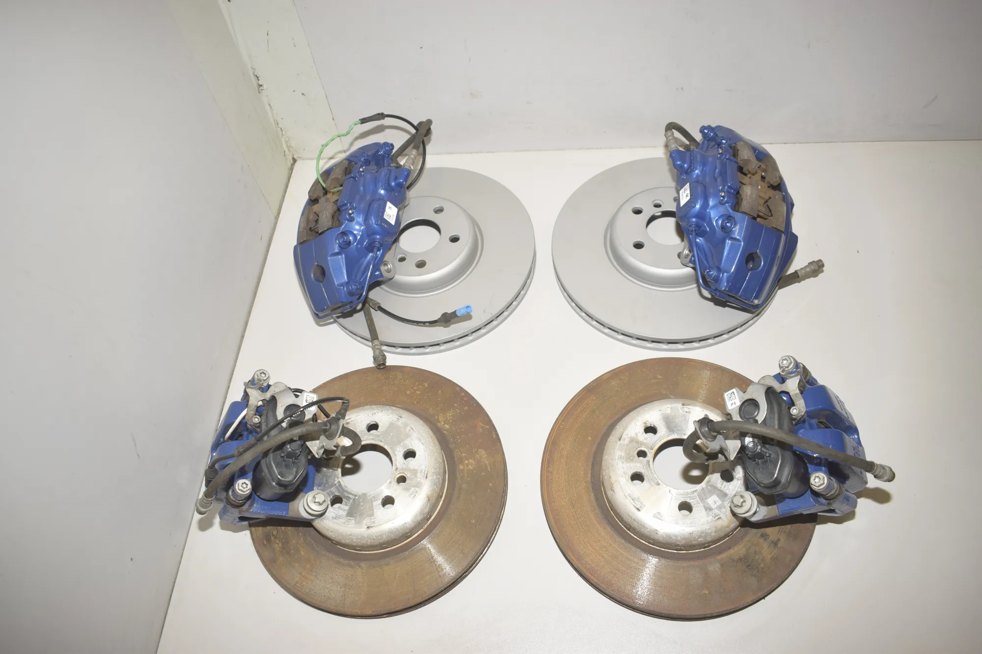 Brake Calipers And Disc Kit – OEM 34108858705 · BMW iX (I20) (2021 - -) xDrive 40 2021 – 3
