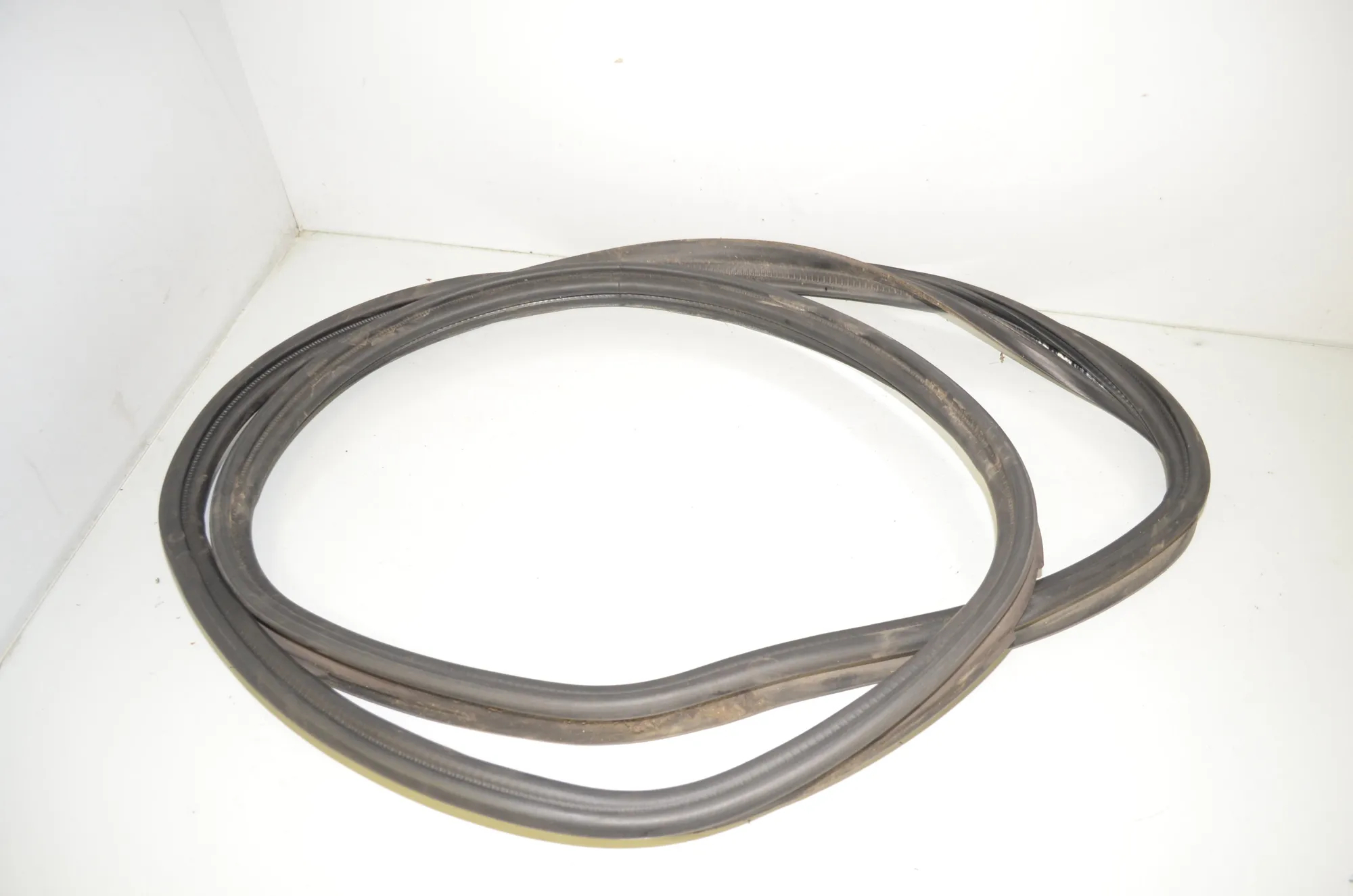 Tailgate Rubber Seal – OEM 7301934 · BMW 2 Active Tourer (F45) 216 d 2015 – 2
