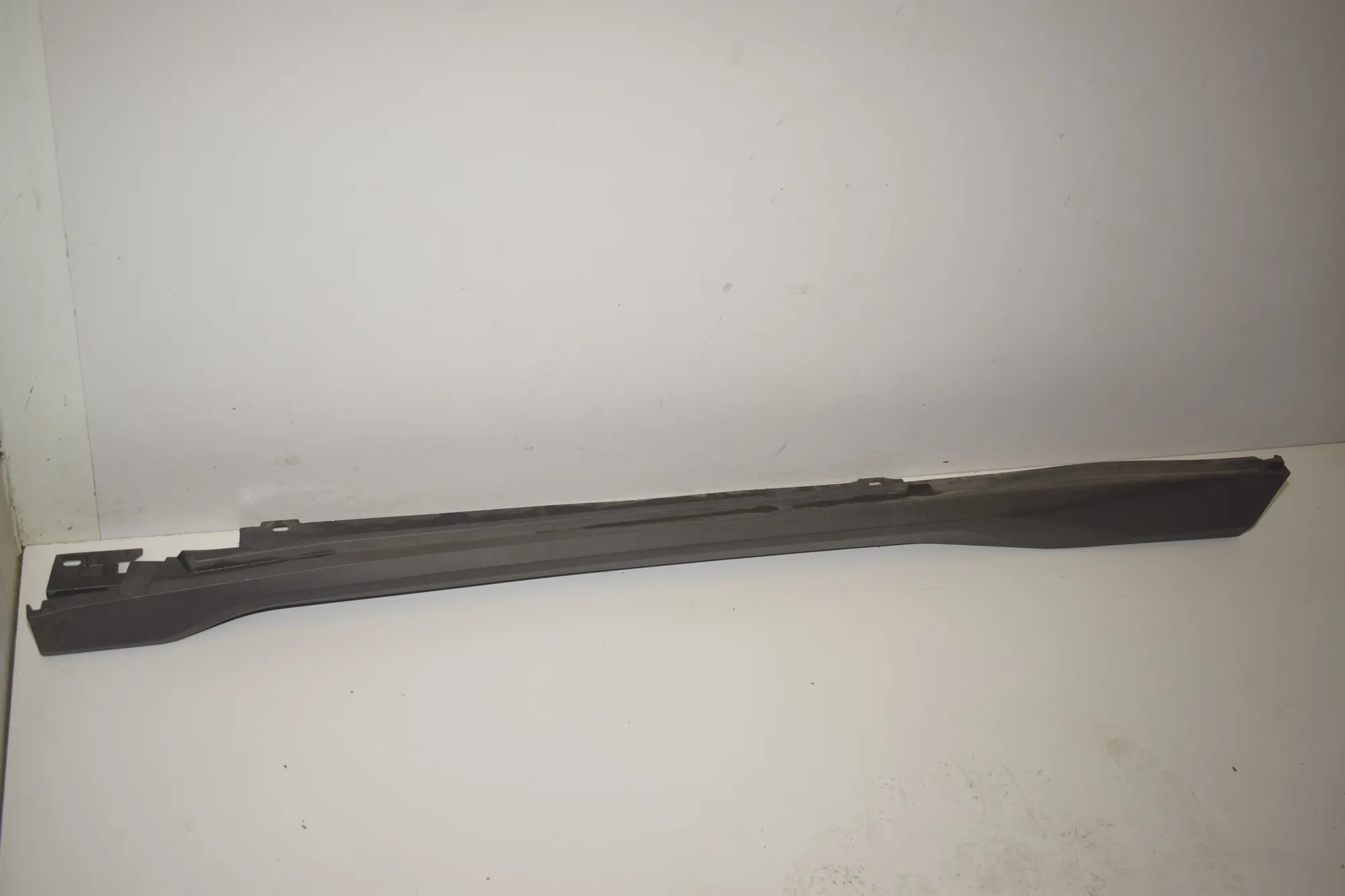 Left Side Sideskirt – OEM 9883553 · BMW X1 (U11) (2022 - -) BMW X1 (U11) sDrive 18 i 2024 – 2