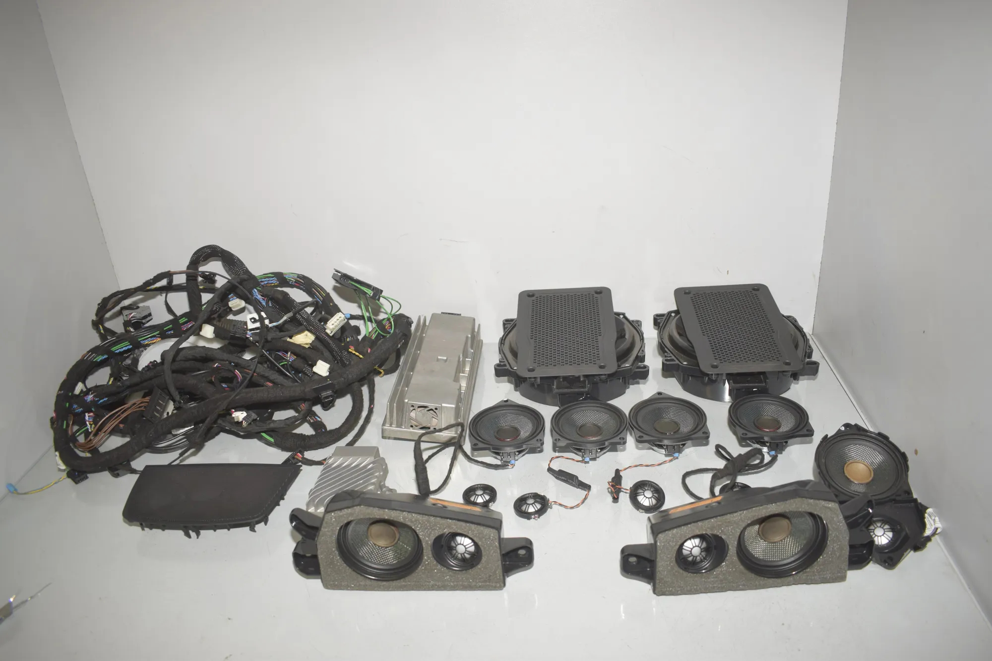Sound Audio System Set – OEM 9283736 · BMW X6 (E71, E72) M 50 d 2014