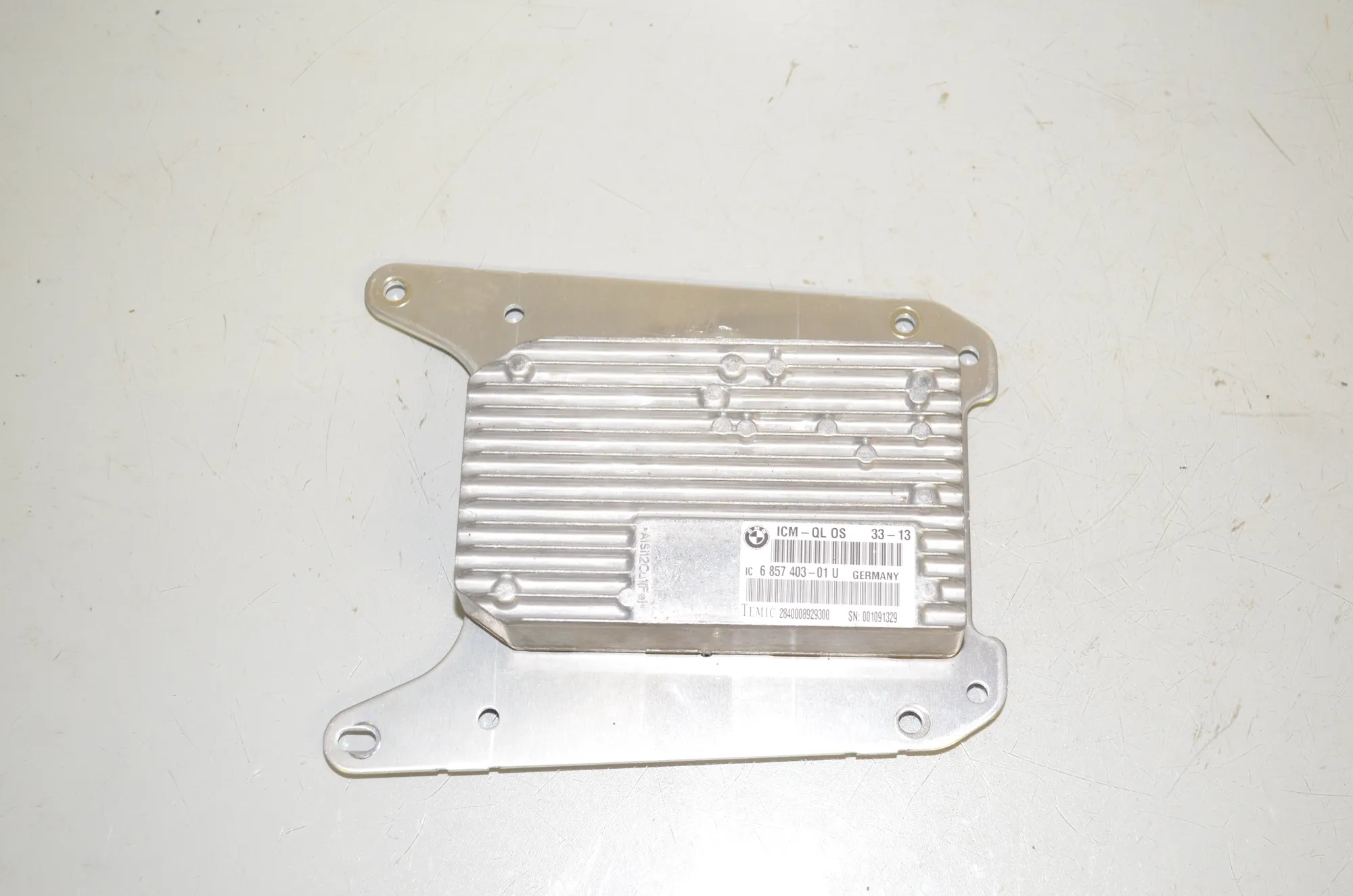 Other Control Units – OEM 6857403 · BMW X6 (E71, E72) M 50 d 2014