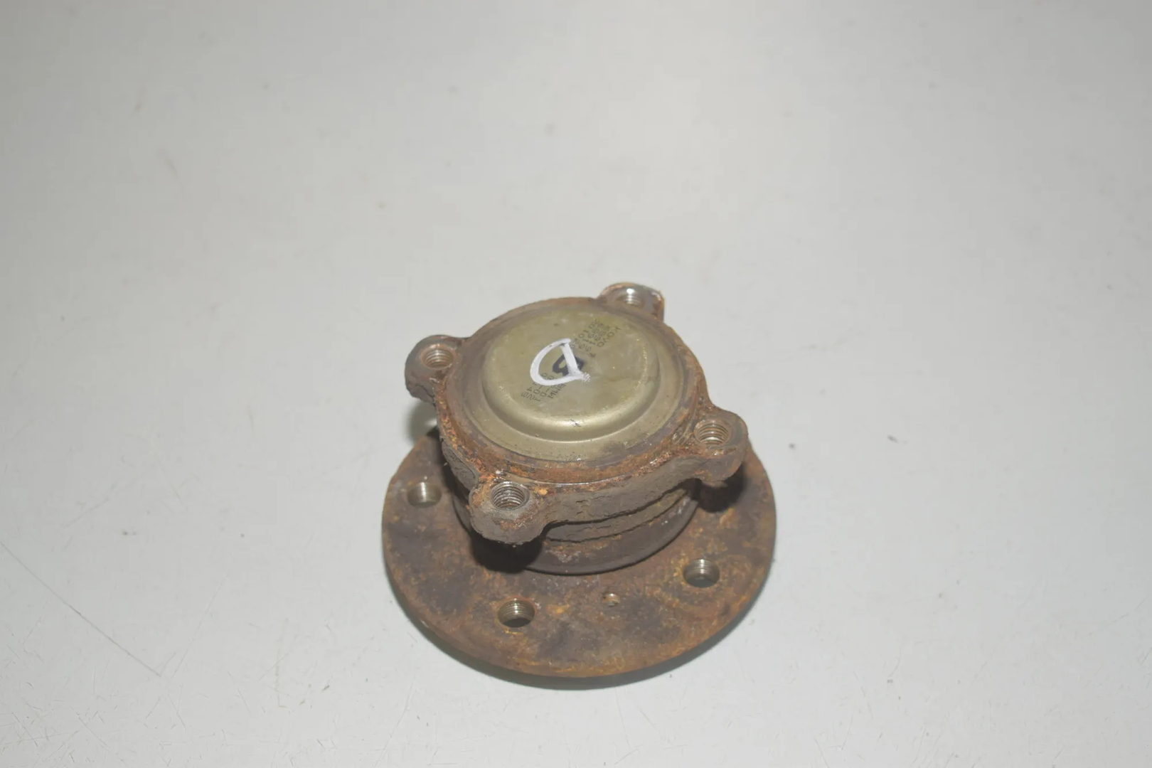 Rear Right Wheel Bearing – OEM 6891921 · BMW 1 (F40) (2019 - -) (F40)118i 2020 – 3