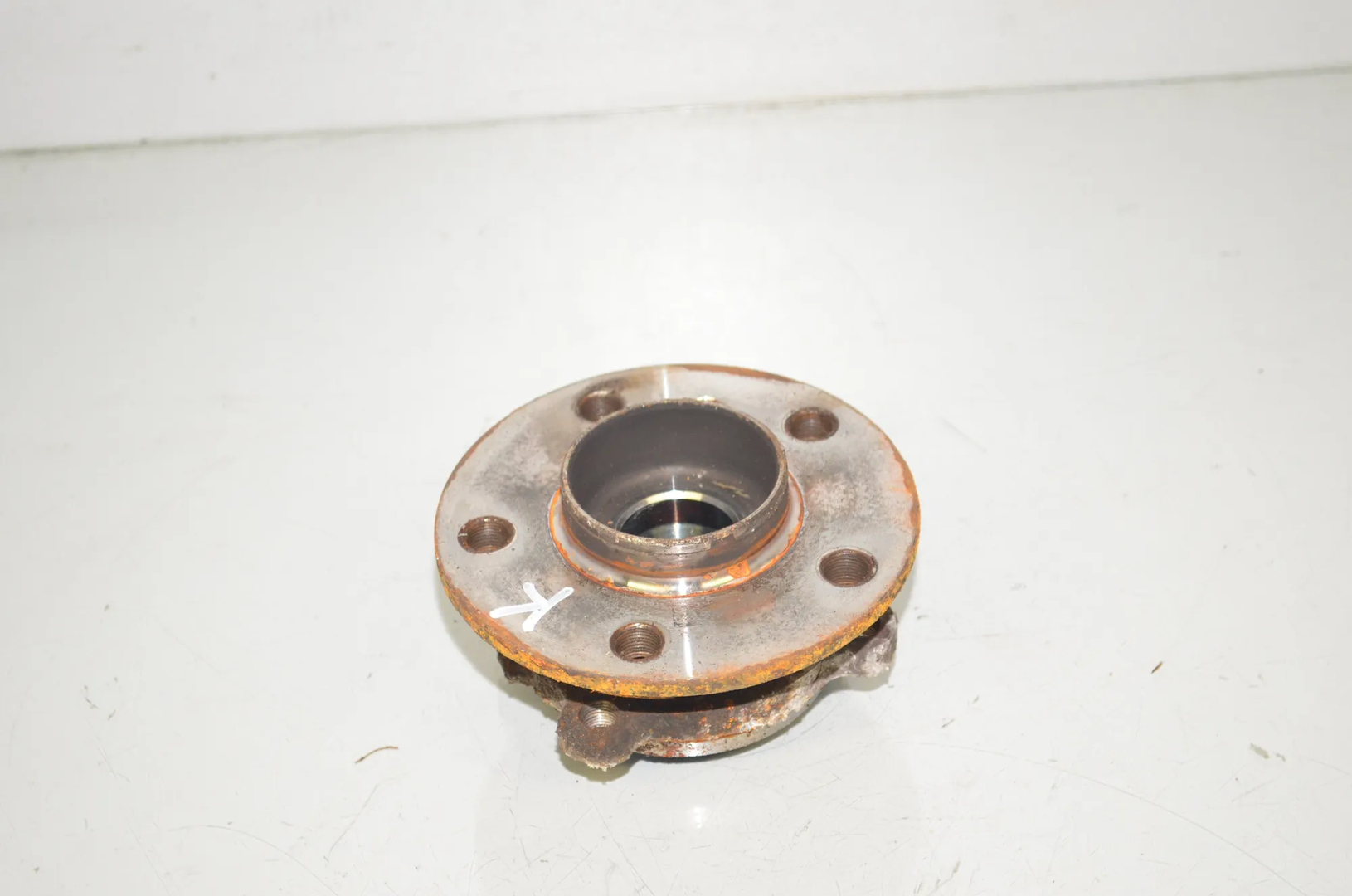 Front Left Wheel Bearing – OEM 8845775 · BMW 1 (F40) (2019 - -) (F40)118i 2020 – 2