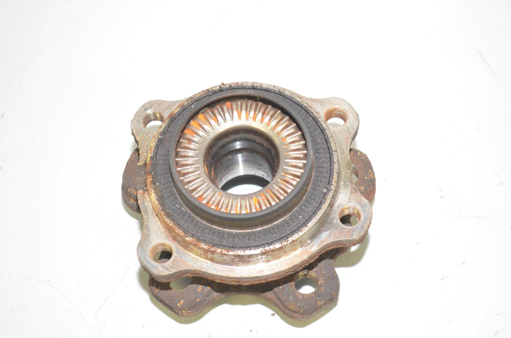 Rear Left Wheel Bearing – OEM 6899175 · BMW 5 Touring (G31) (2017 - -) M 550 d xDrive 2018