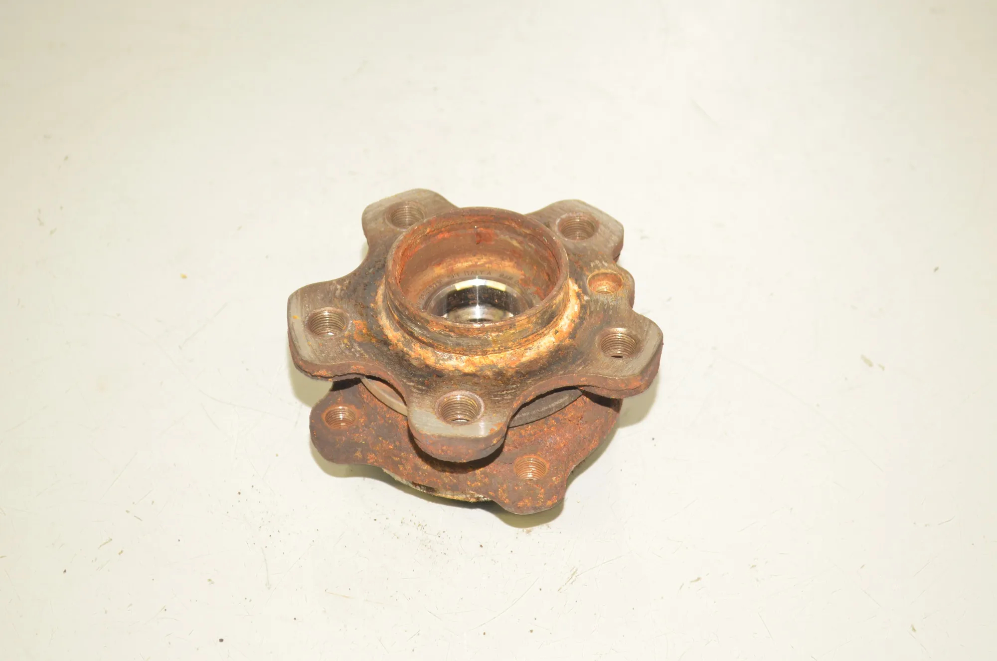 Rear Left Wheel Bearing – OEM 6899175 · BMW 5 Touring (G31) (2017 - -) M 550 d xDrive 2018 – 4
