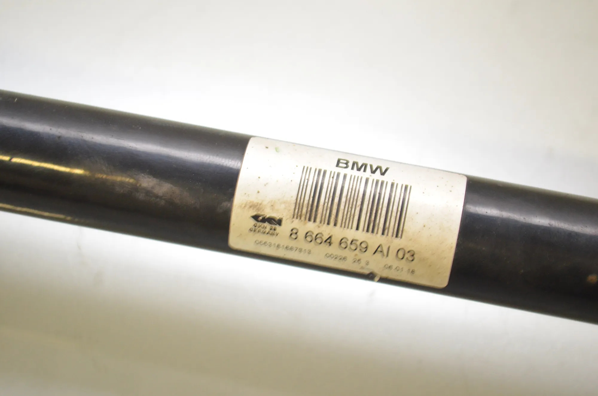 Rear Left Driveshaft – OEM 8664659 · BMW 5 Touring (G31) (2017 - -) M 550 d xDrive 2018 – 4