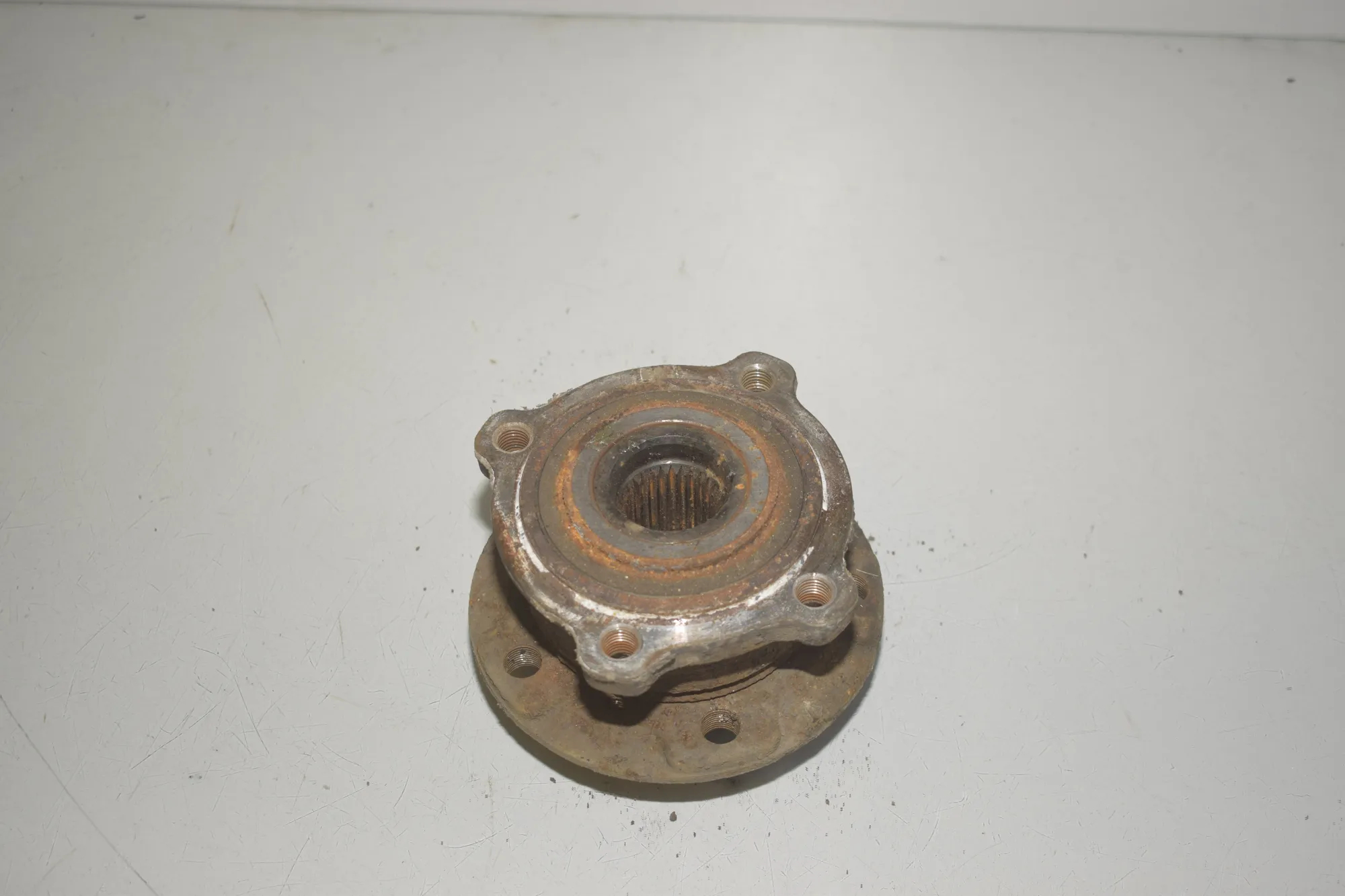 Front Right Wheel Bearing – OEM 6882263 · BMW X6 (E71, E72) M 50 d 2014 – 7