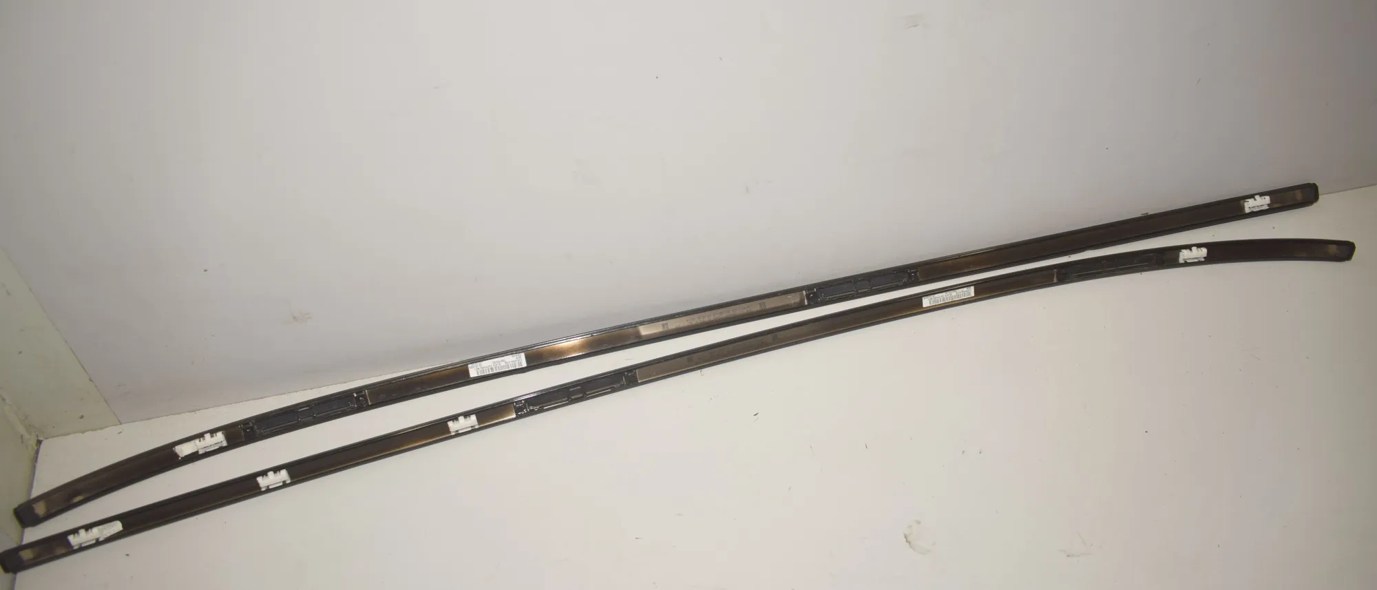 Right Side Roof Strip Trim – OEM 7932725 · BMW 1 (F40) (2019 - -) (F40)118i 2020 – 3