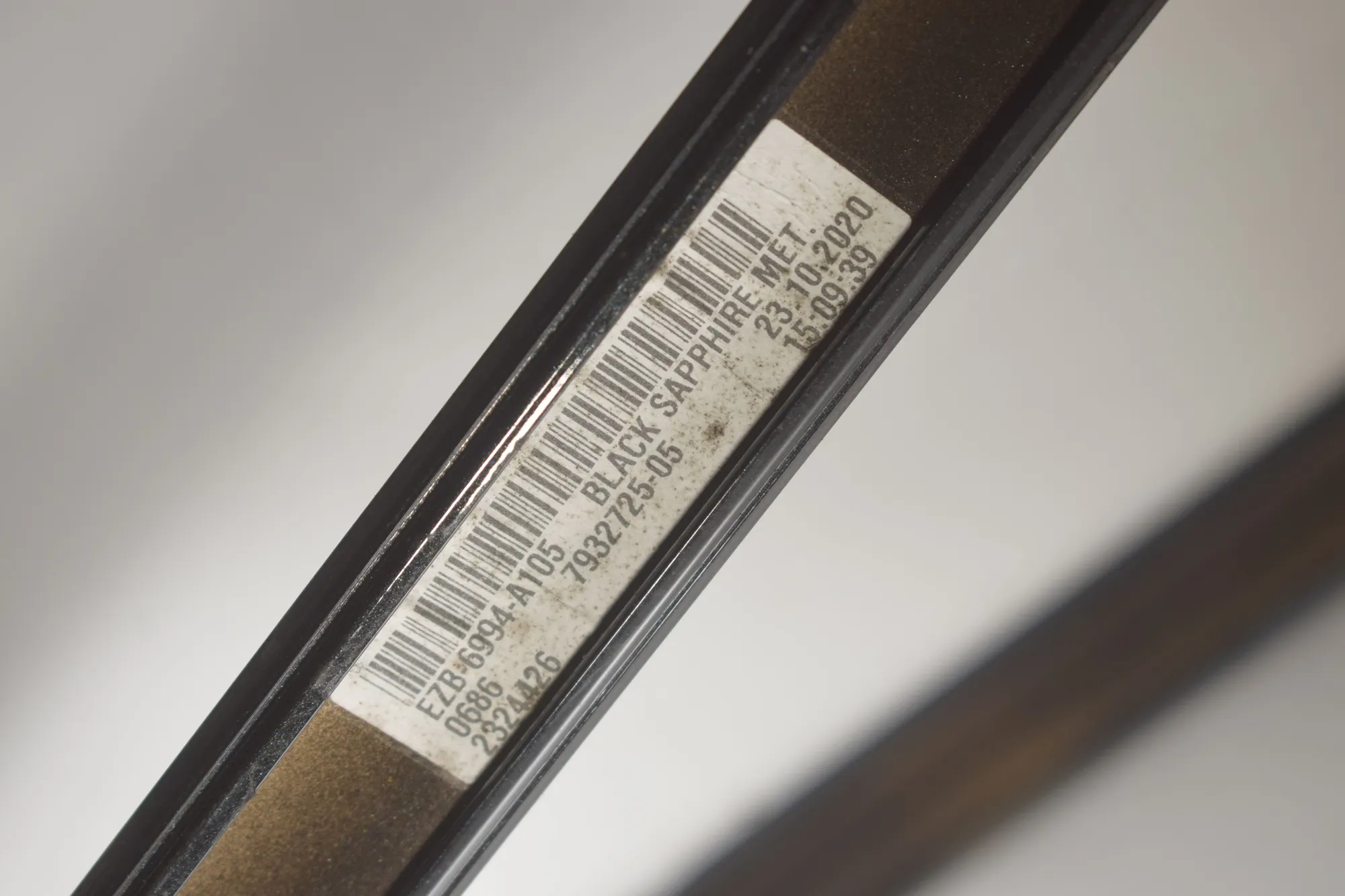Right Side Roof Strip Trim – OEM 7932725 · BMW 1 (F40) (2019 - -) (F40)118i 2020 – 4