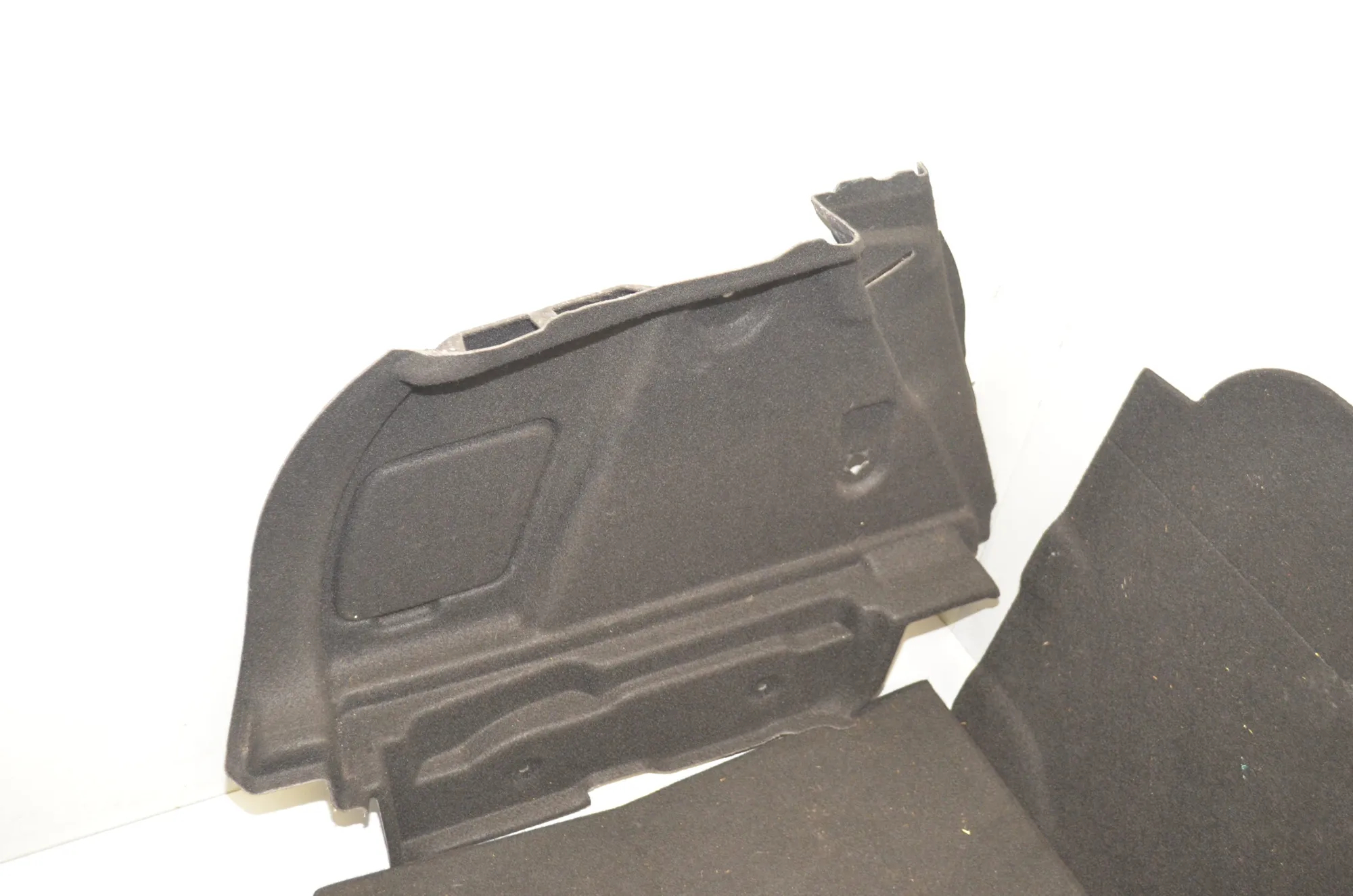 Trunk Trim Kit – OEM 7448196 · BMW 1 (F40) (2019 - -) (F40)118i 2020 – 2