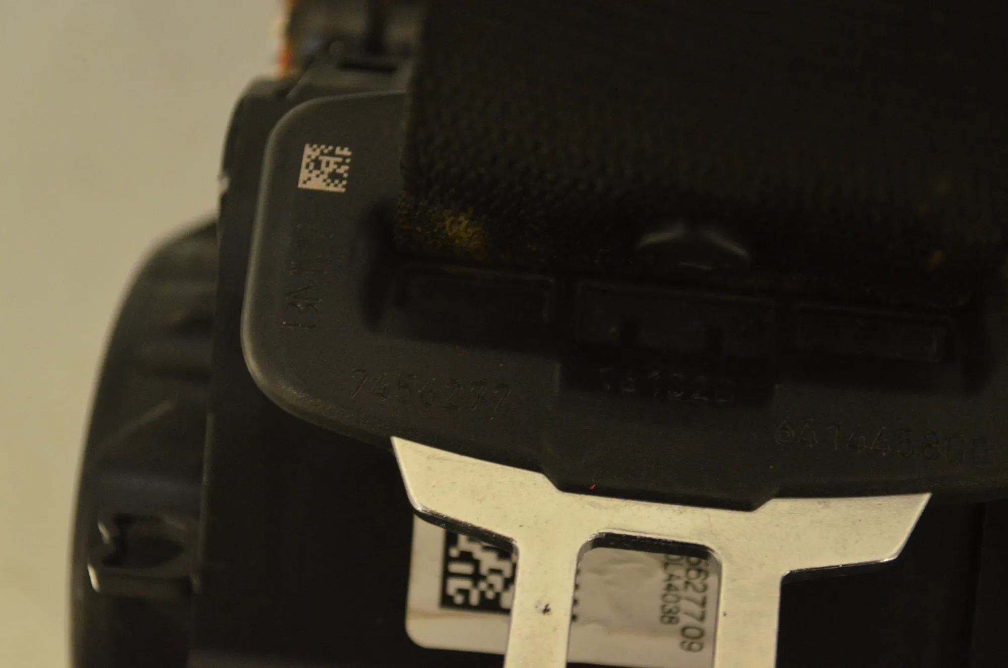 Rear Left Seatbelt – OEM 7456277 · BMW 1 (F40) (2019 - -) (F40)118i 2020 – 4