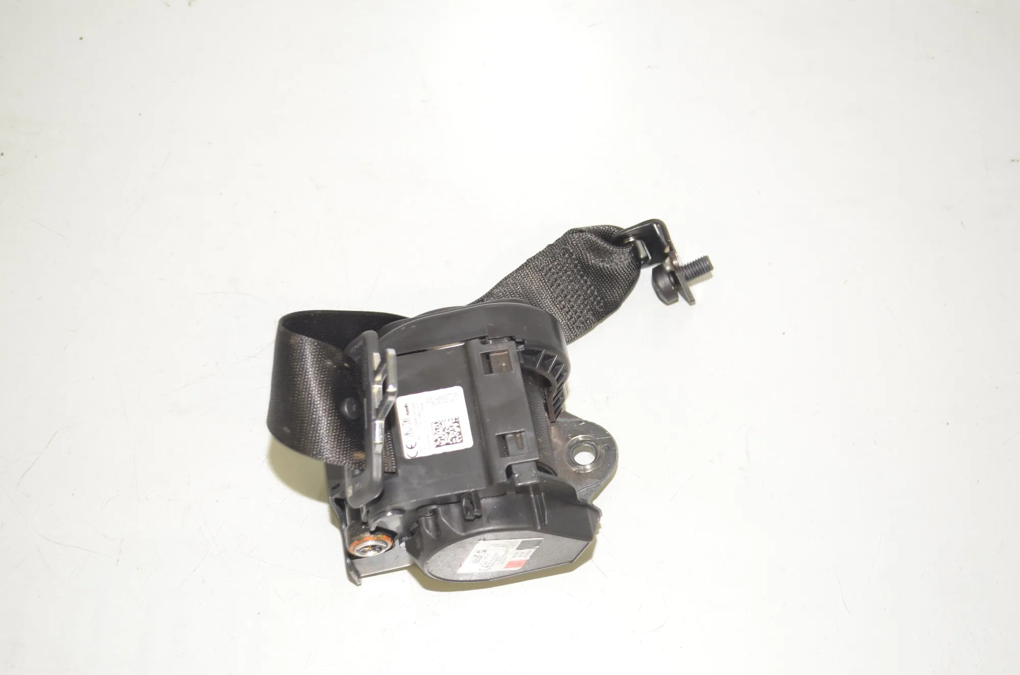 Rear Left Seatbelt – OEM 7456277 · BMW 1 (F40) (2019 - -) (F40)118i 2020 – 2