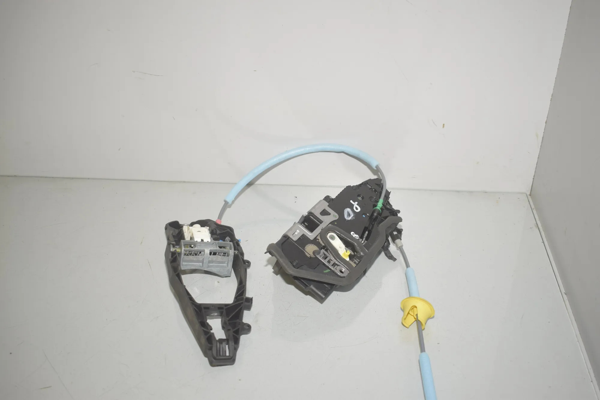 Front Right Door Lock – OEM 7956142 · BMW 1 (F40) (2019 - -) (F40)118i 2020 – 4