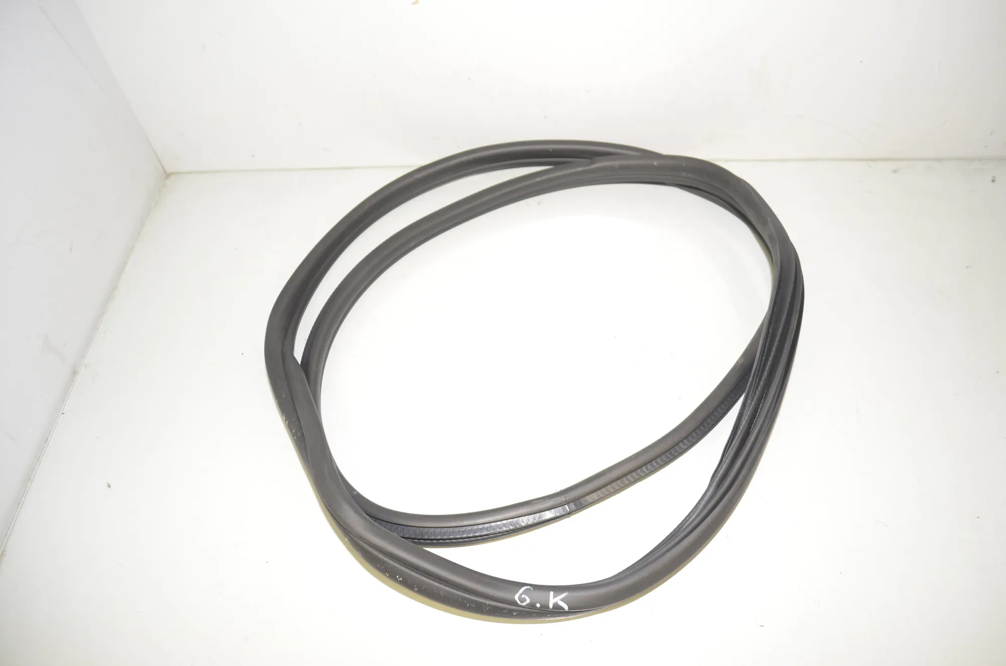 Rear Left Door Seal Rubber – OEM 9880689 · BMW 1 (F40) (2019 - -) (F40)118i 2020