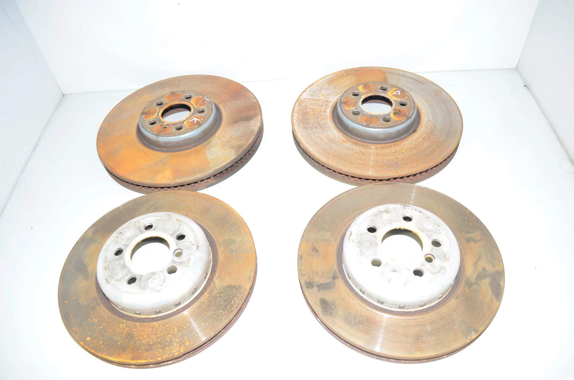 Brake Calipers And Disc Kit – OEM 34116891303 · BMW 5 Touring (G31) (2017 - -) M 550 d xDrive 2018 – 10