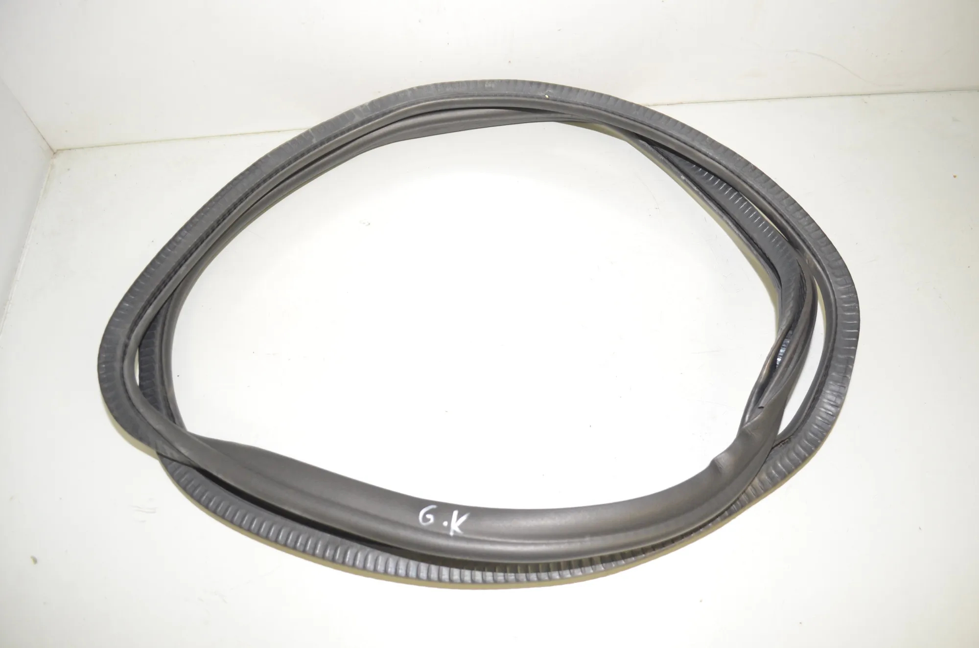 Rear Left Door Seal Rubber – OEM 7468733 · BMW 5 Touring (G31) (2017 - -) M 550 d xDrive 2018