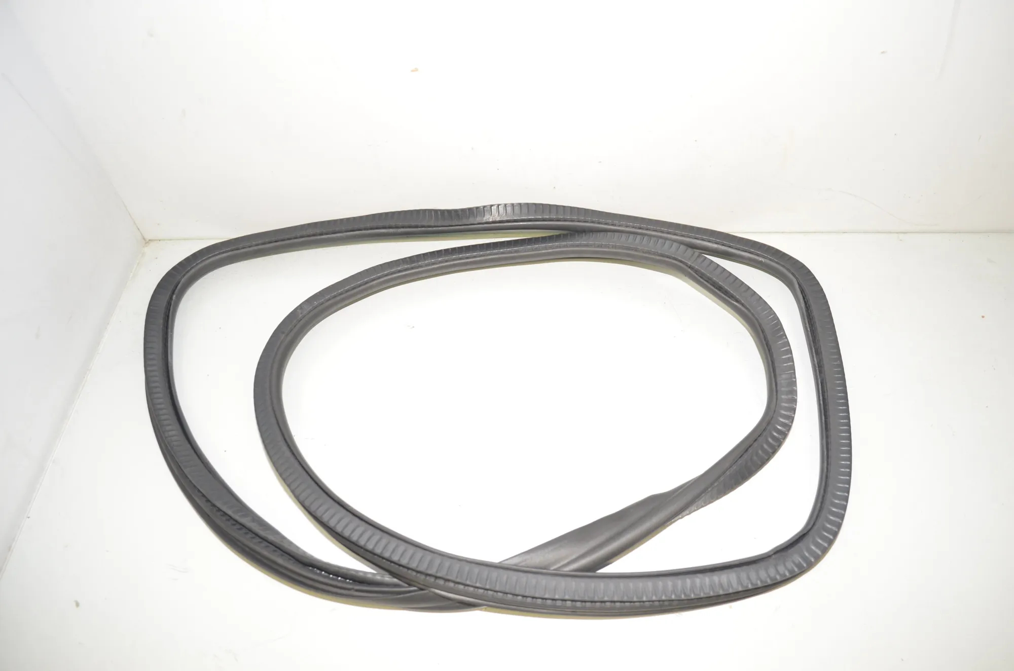 Rear Right Door Seal Rubber – OEM 7468733 · BMW 5 Touring (G31) (2017 - -) M 550 d xDrive 2018 – 3