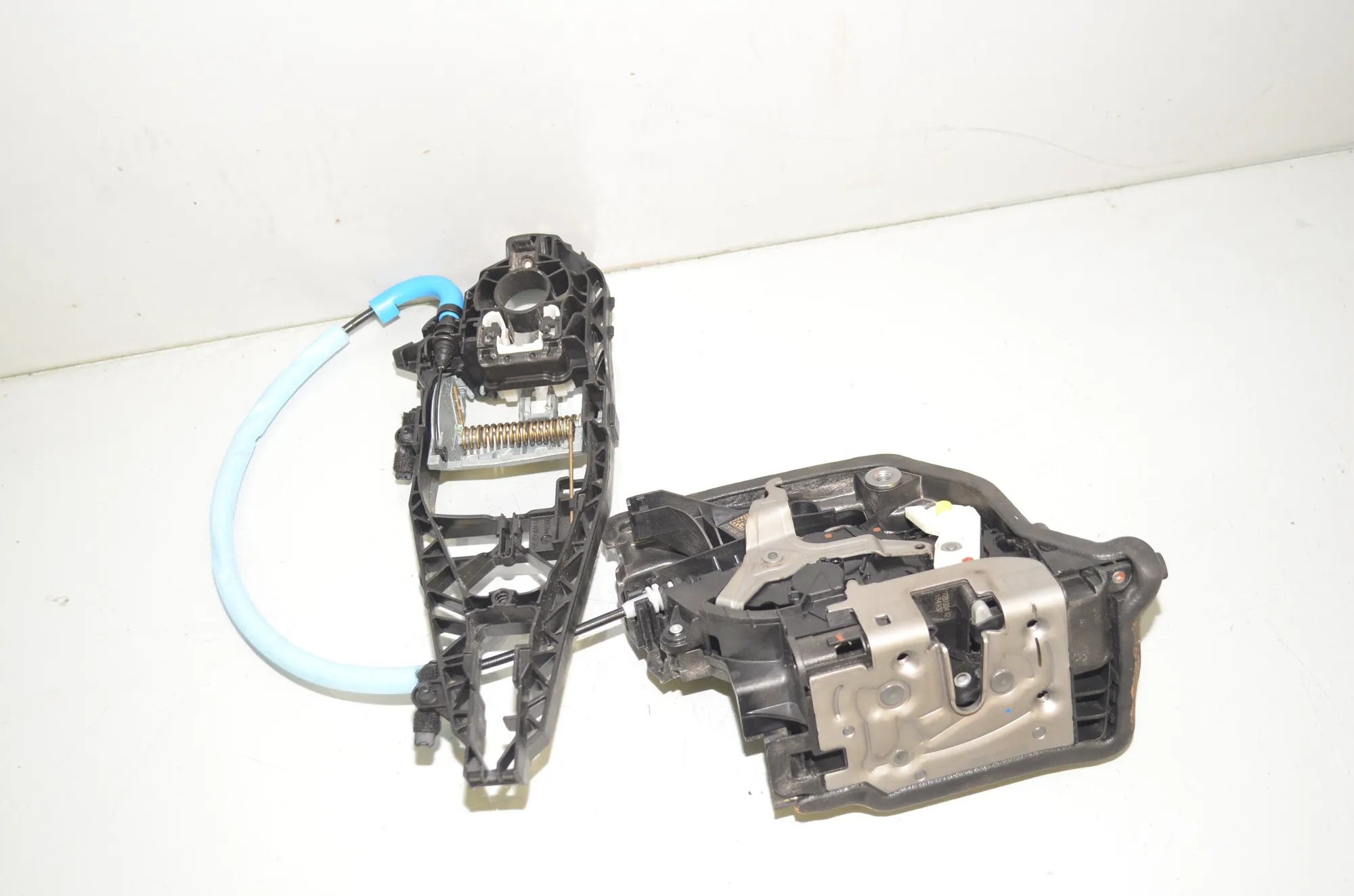 Front Right Door Lock – OEM 7281934 · BMW 2 Active Tourer (F45) 225 xe 2018