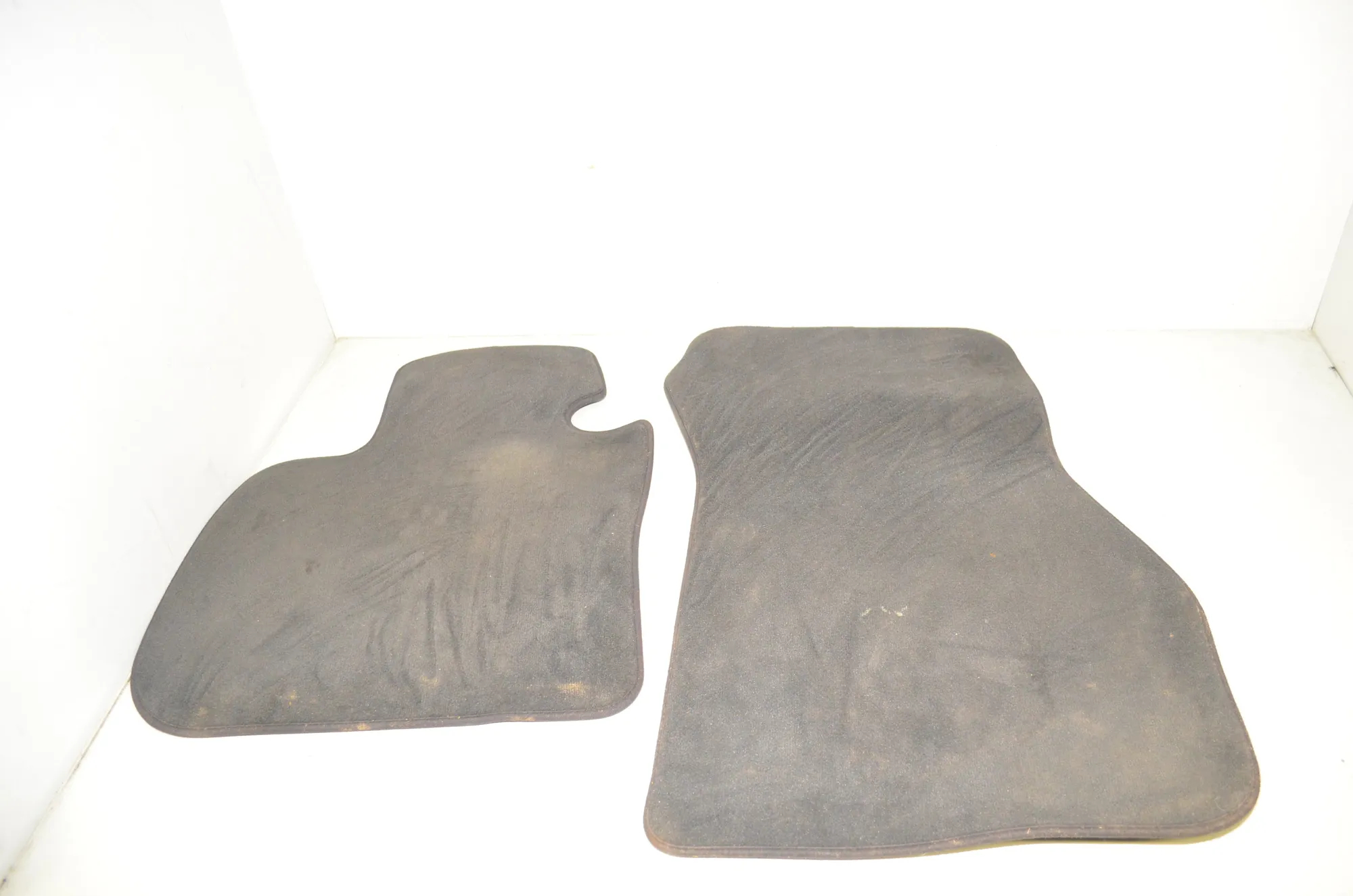 Floor Mat Set – OEM 7409638 · BMW 2 Active Tourer (F45) 225 xe 2018 – 4