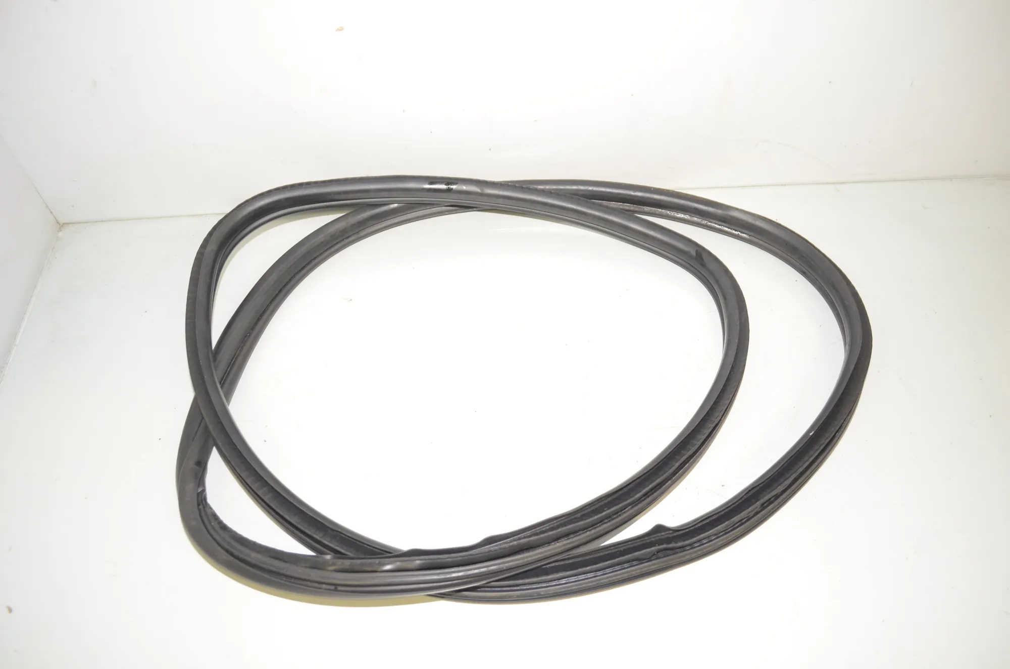 Rear Right Door Seal Rubber – OEM 7420050 · BMW 2 Active Tourer (F45) 225 xe 2018 – 3