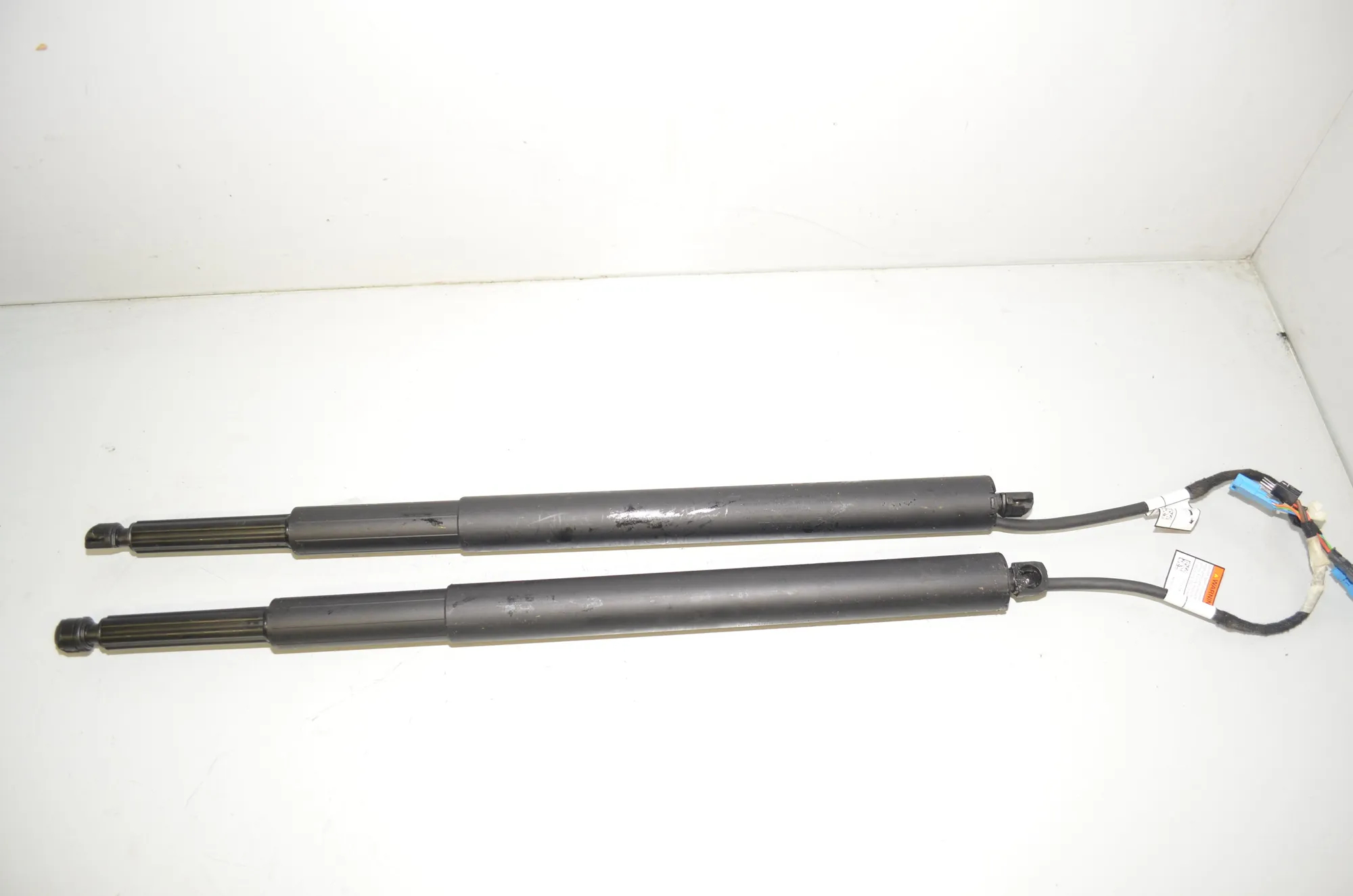 Electric Tailgate Opening Kit – OEM 61319275119 · BMW 5 Touring (G31) (2017 - -) M 550 d xDrive 2018 – 8