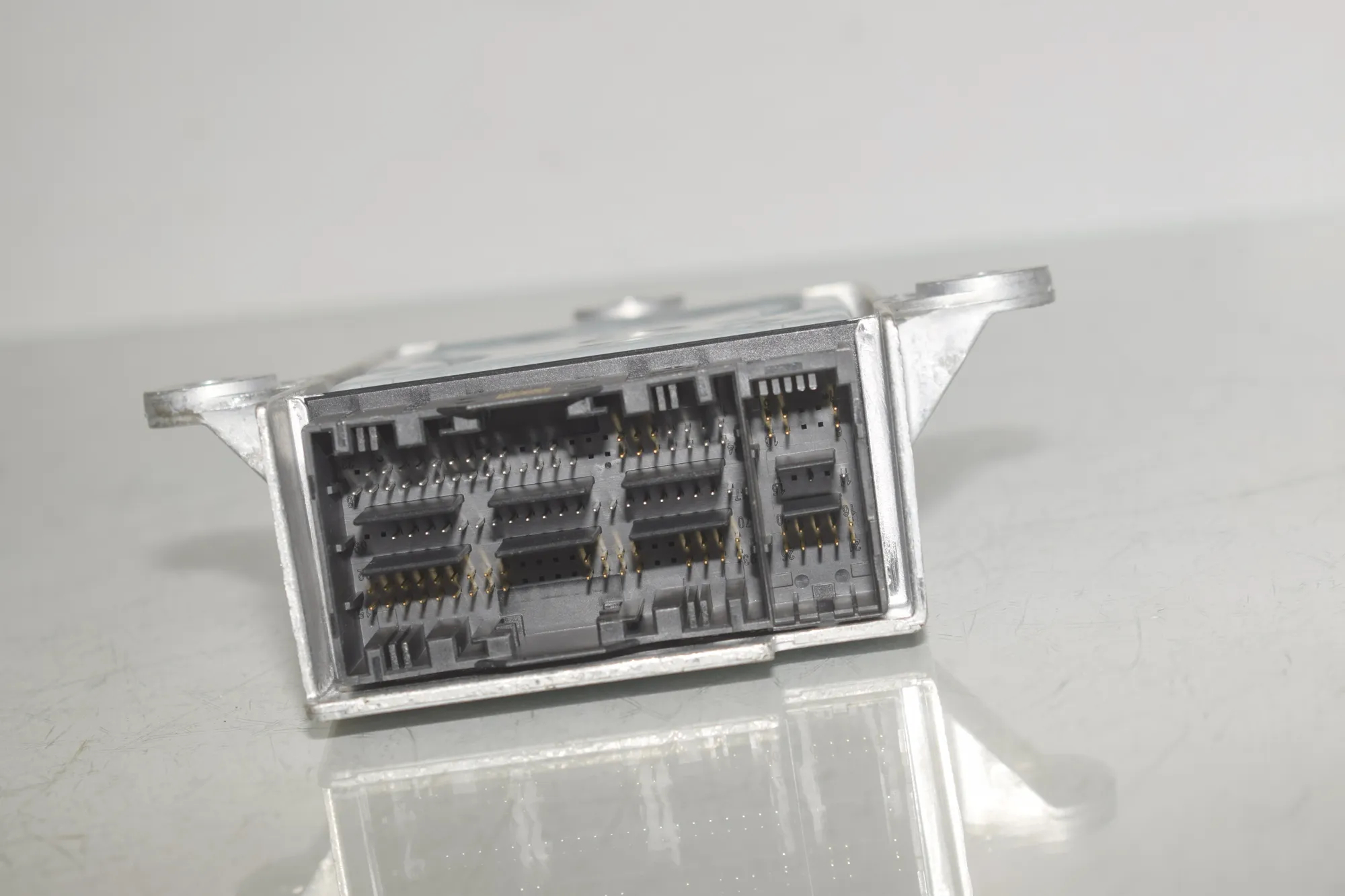 SRS Control Unit – OEM 6994533 · BMW 5 Touring (G31) (2017 - -) M 550 d xDrive 2018 – 4