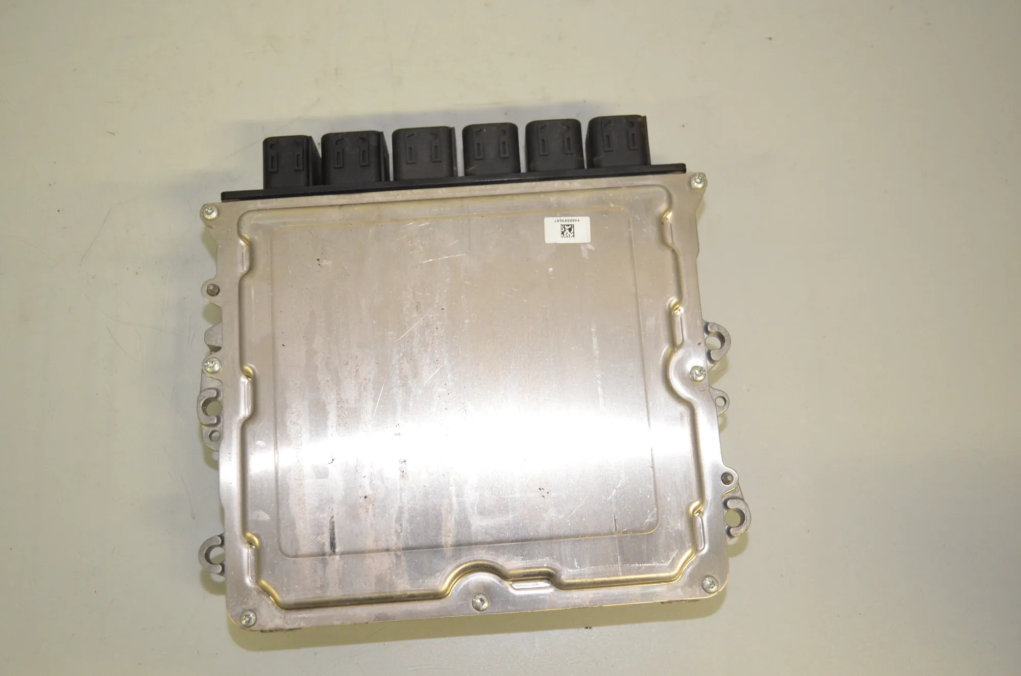 Engine Ignition ECU Set – OEM 8801718 · BMW 5 Touring (G31) (2017 - -) M 550 d xDrive 2018 – 9