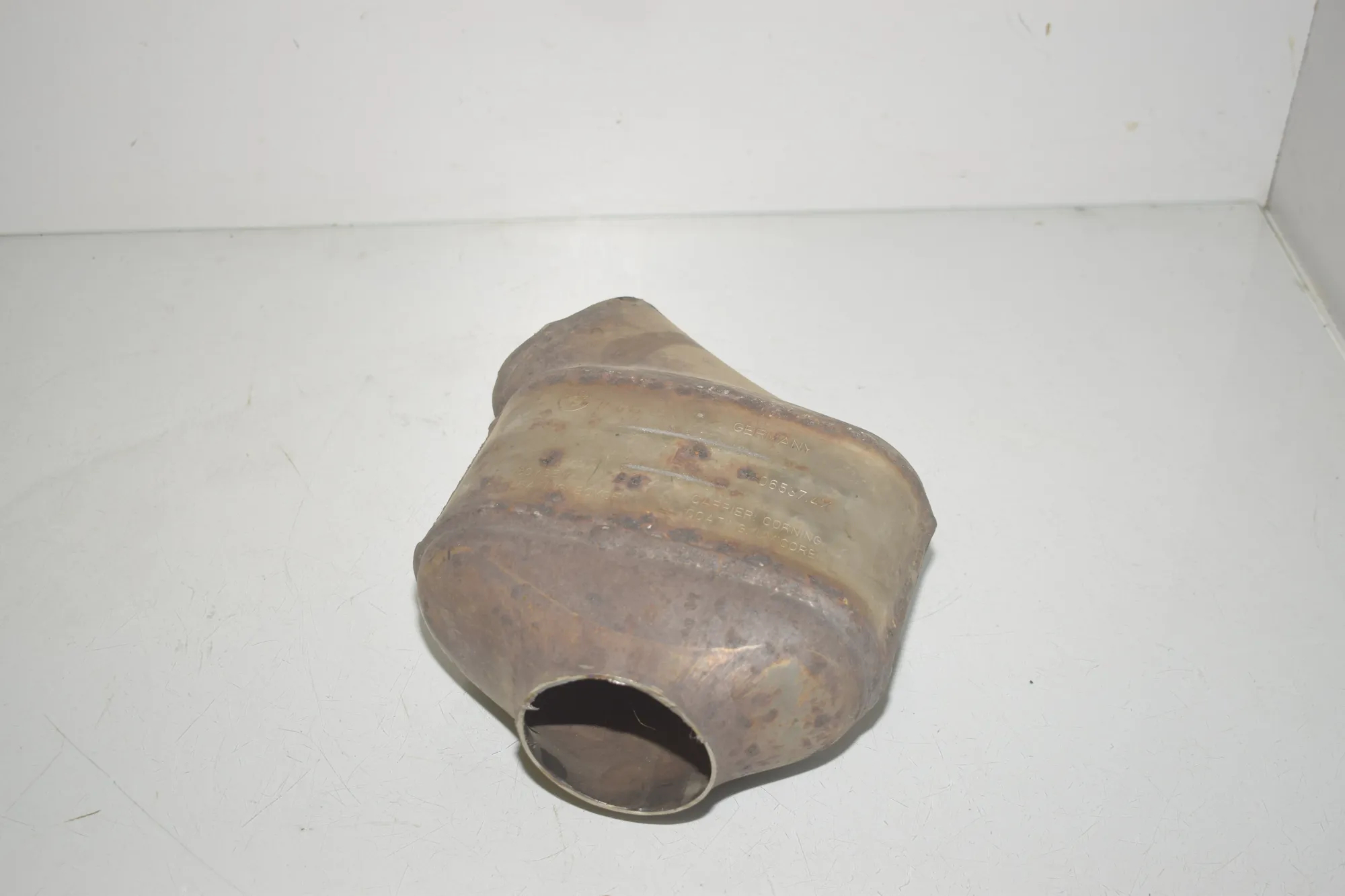 Muffler Exhaust Tank – OEM 7636092 · BMW 3 (F30, F80) BMW 3 (F30, F80) 316 d 2013