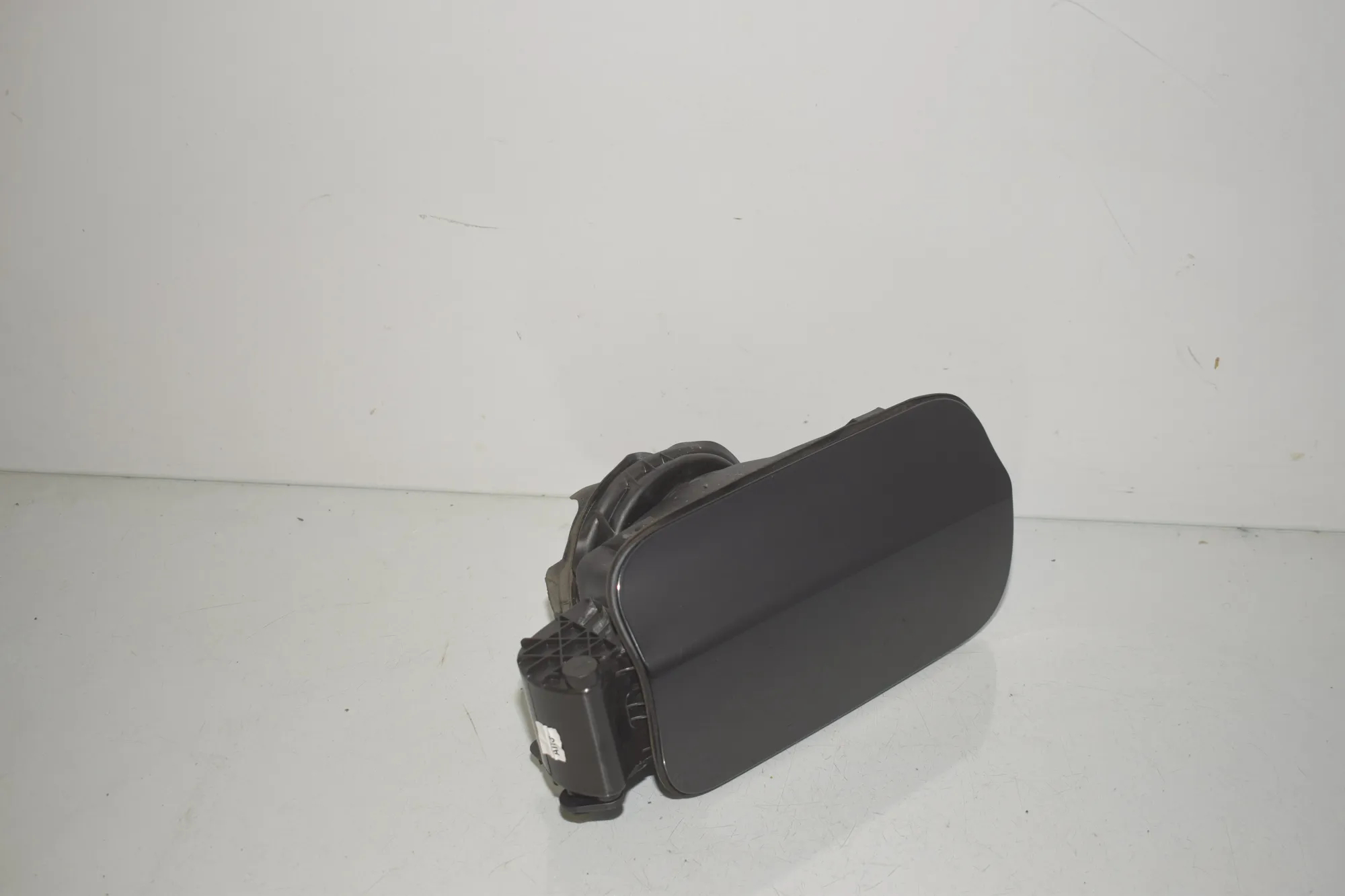 Fuel Tank Flap Cap – OEM 7217767 · BMW 5 Touring (F11) 530 d xDrive 2013 – 2