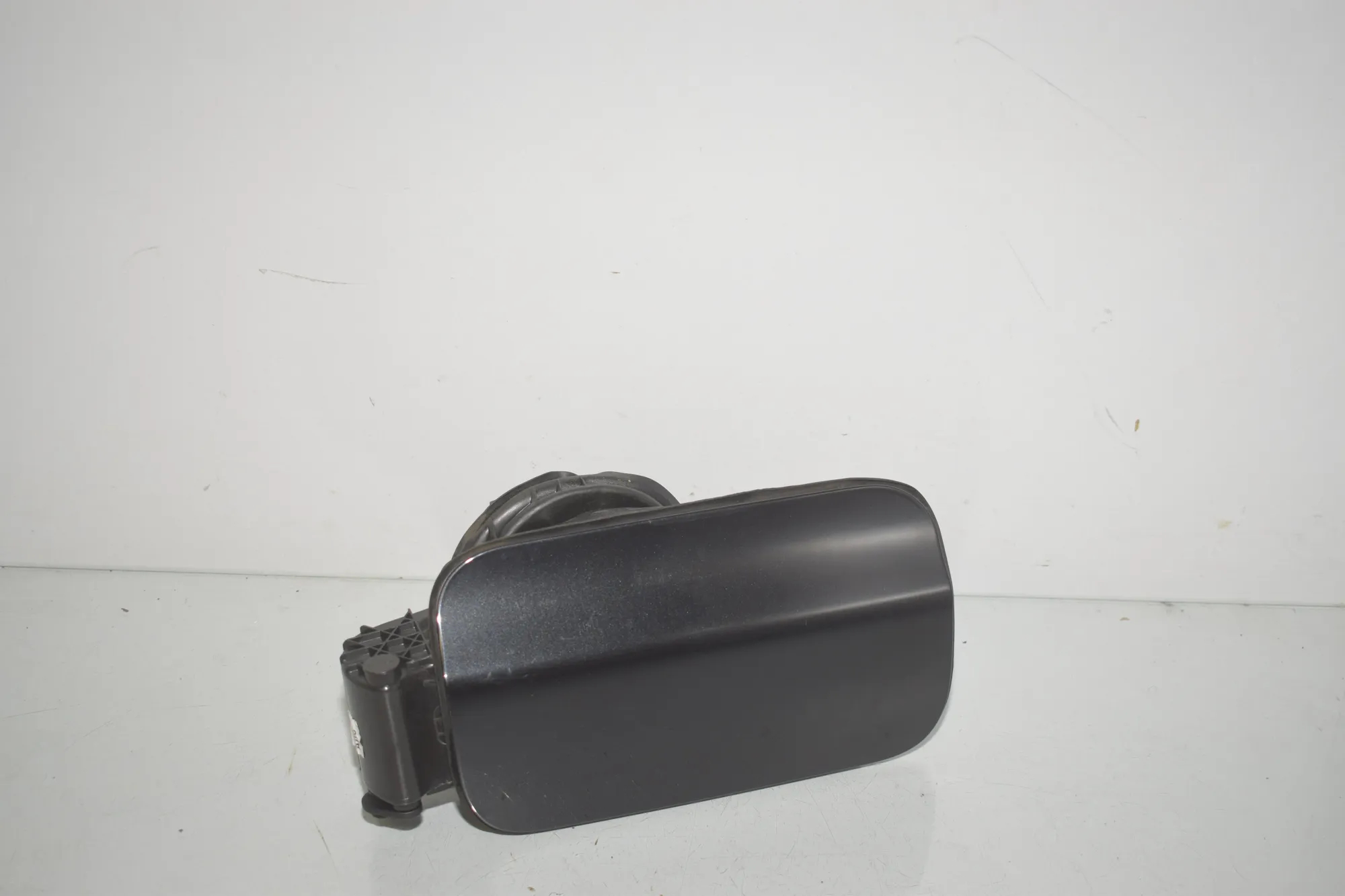 Fuel Tank Flap Cap – OEM 7217767 · BMW 5 Touring (F11) 530 d xDrive 2013