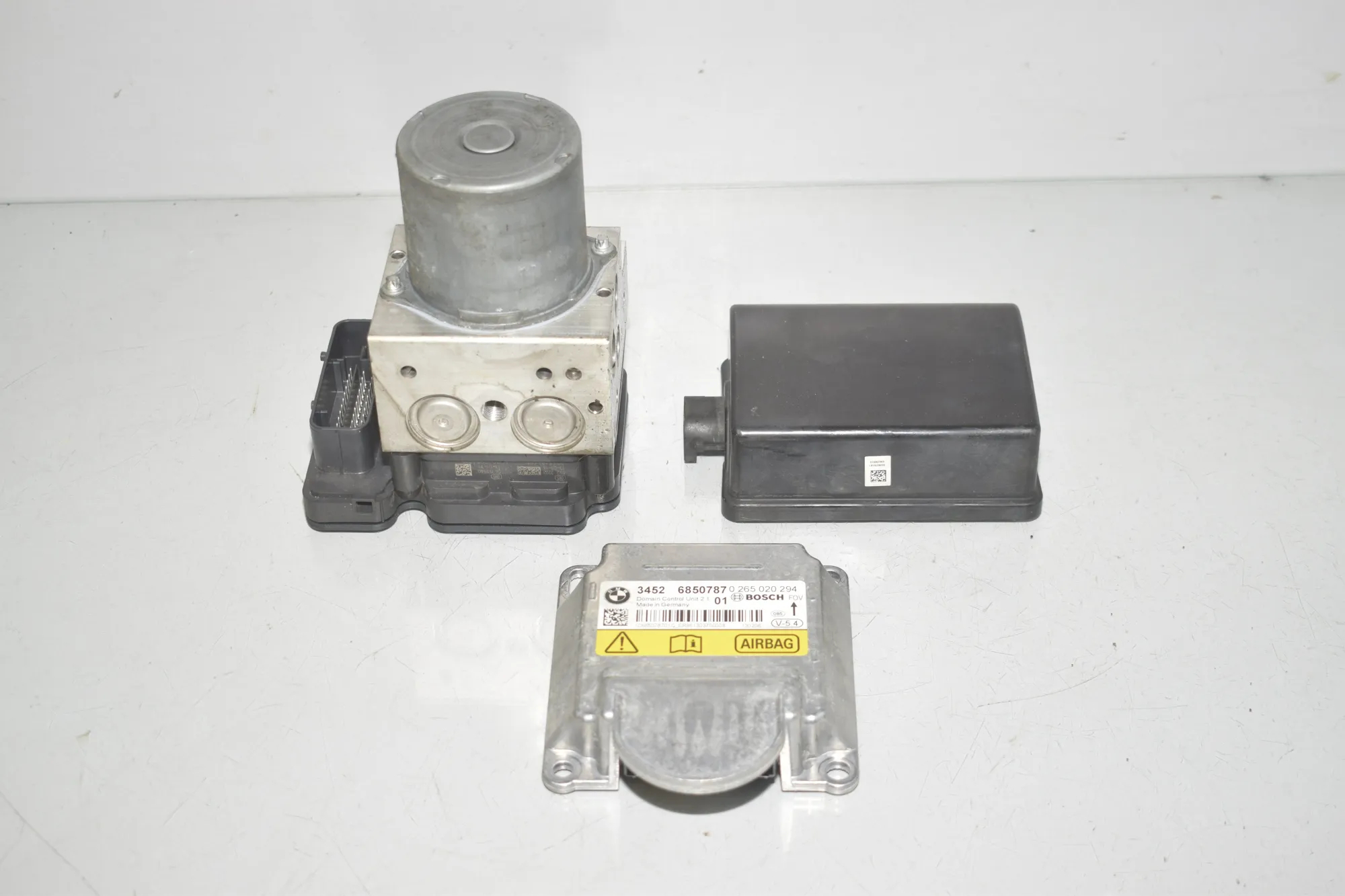 Distance Radar Sensor – OEM 6850787 · BMW 5 Touring (F11) 530 d xDrive 2013
