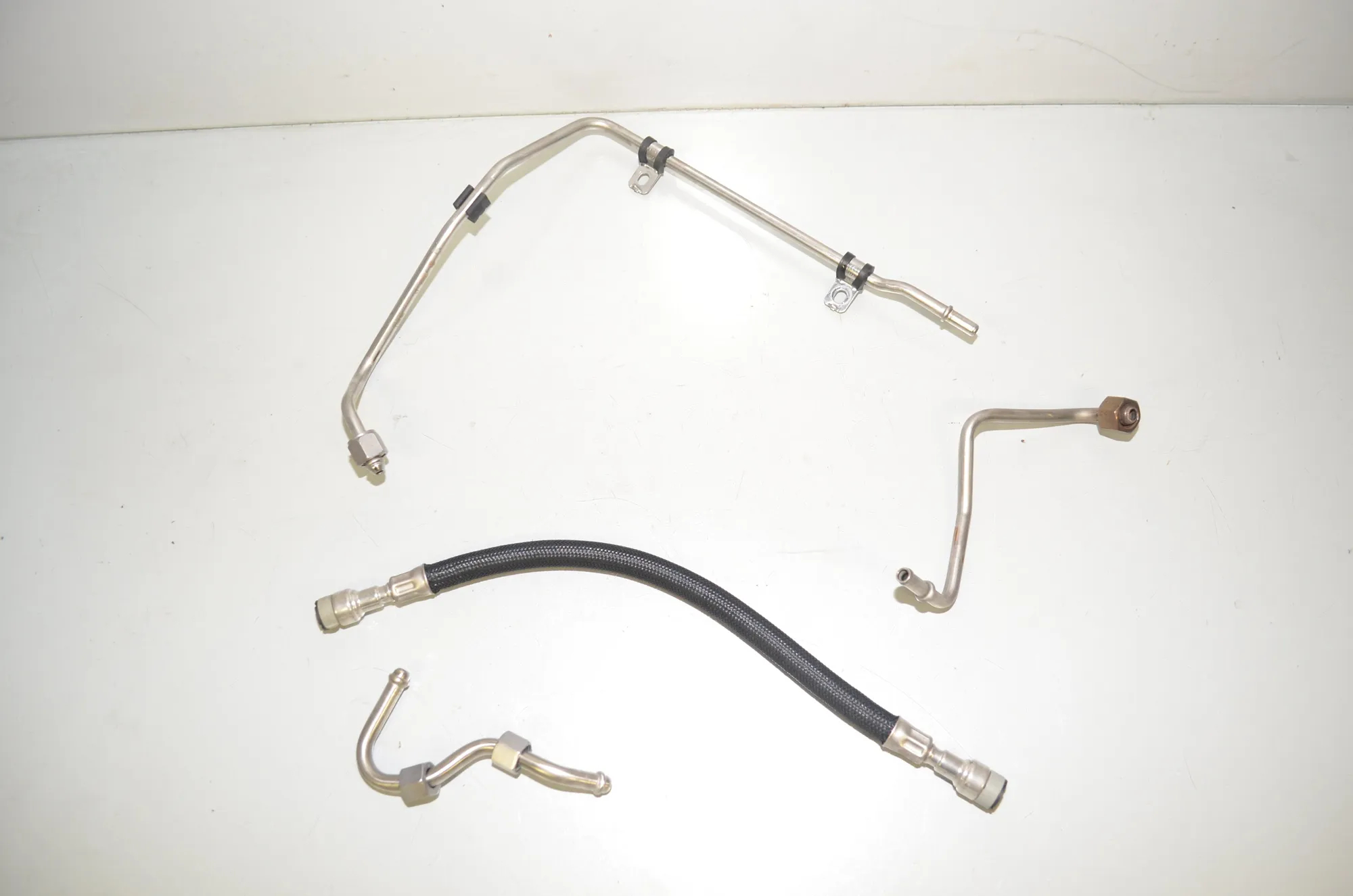 Fuel Pipe – OEM 8489570 · BMW 1 (F40) (2019 - -) (F40)118i 2020 – 2