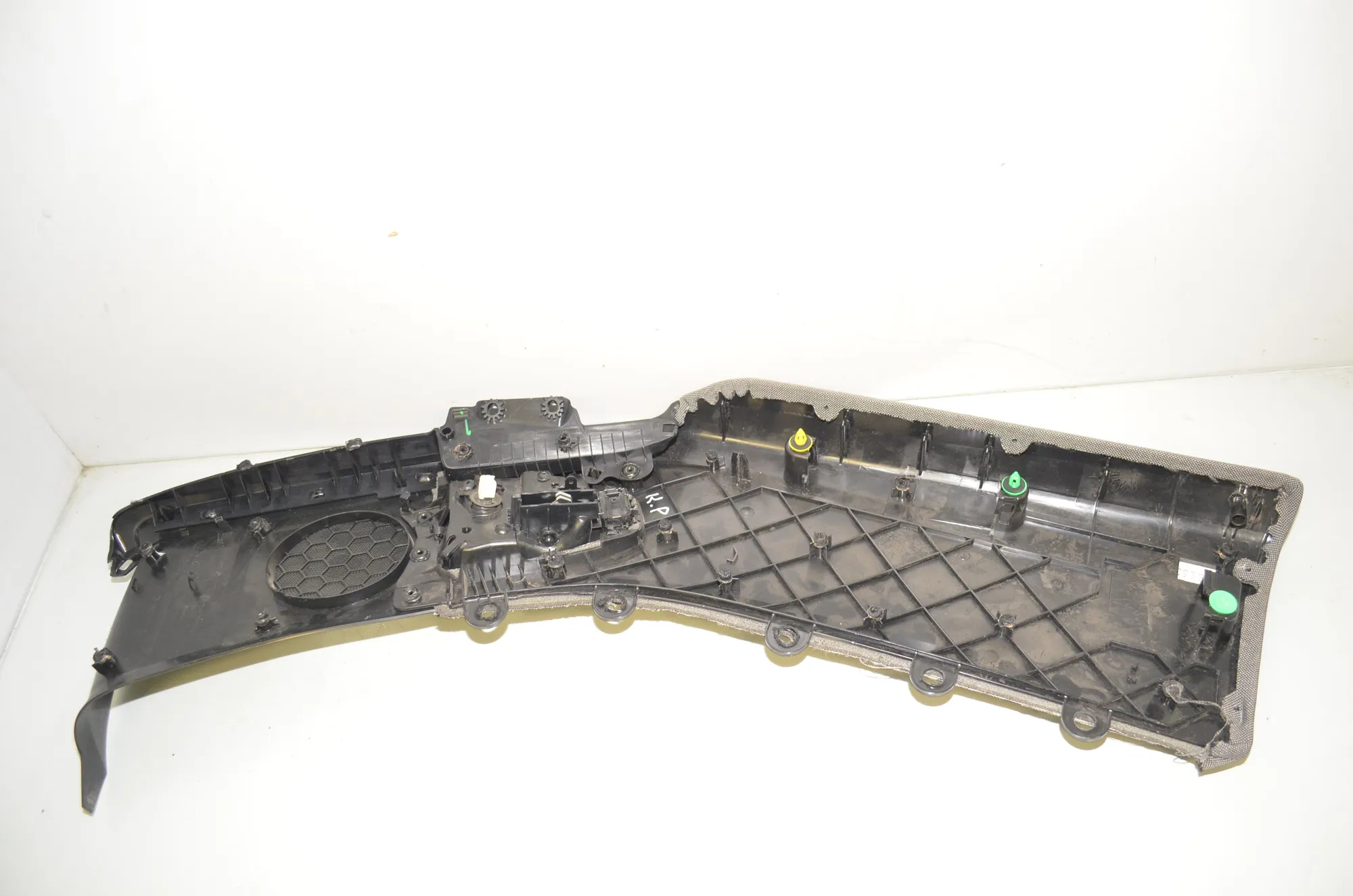 Front Left Door Panel – OEM 7303613 · BMW i3 (I01) BMW i3 (I01) Hybrid 2015 – 4