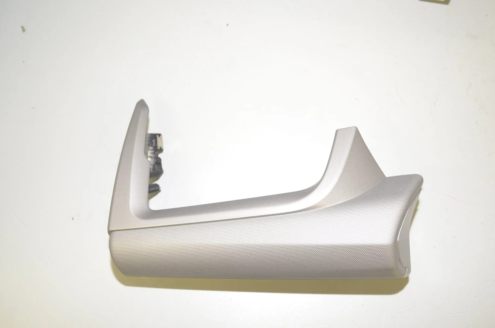 Interior Trim Strips Kit – OEM 9496113 · BMW X1 (U11) (2022 - -) BMW X1 (U11) sDrive 18 i 2024 – 2