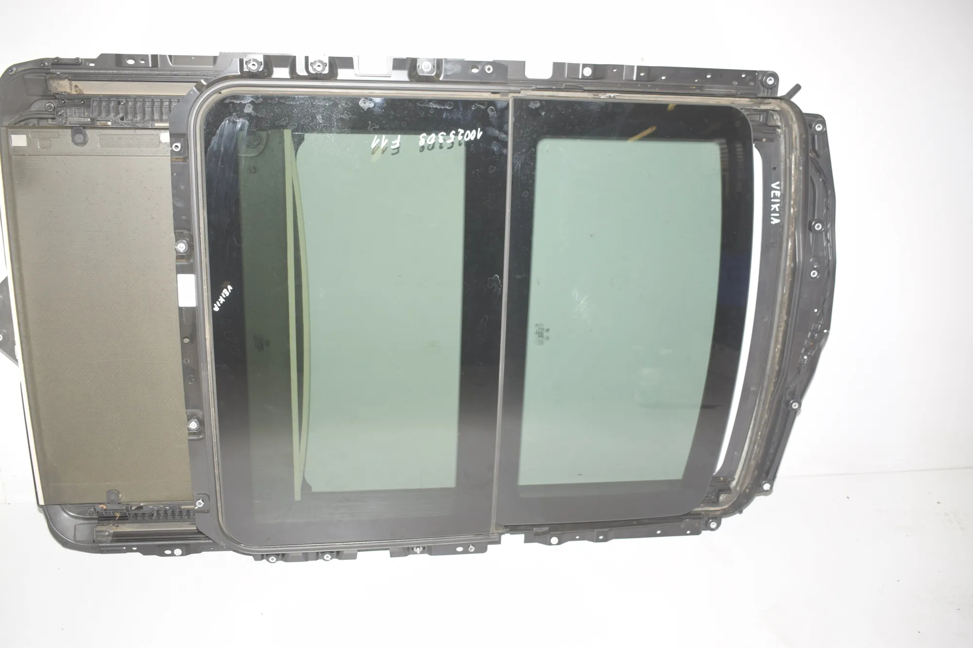 Sunroof – OEM 7237961 · BMW 5 Touring (F11) 530 d xDrive 2013 – 3
