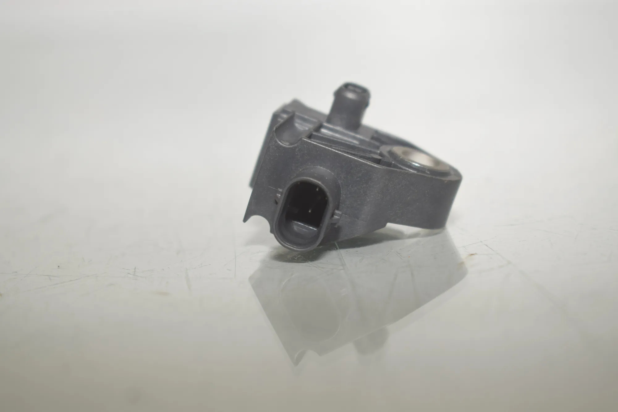 Rear Right Impact Sensor – OEM 9496815 · BMW X1 (U11) (2022 - -) BMW X1 (U11) sDrive 18 i 2024 – 4