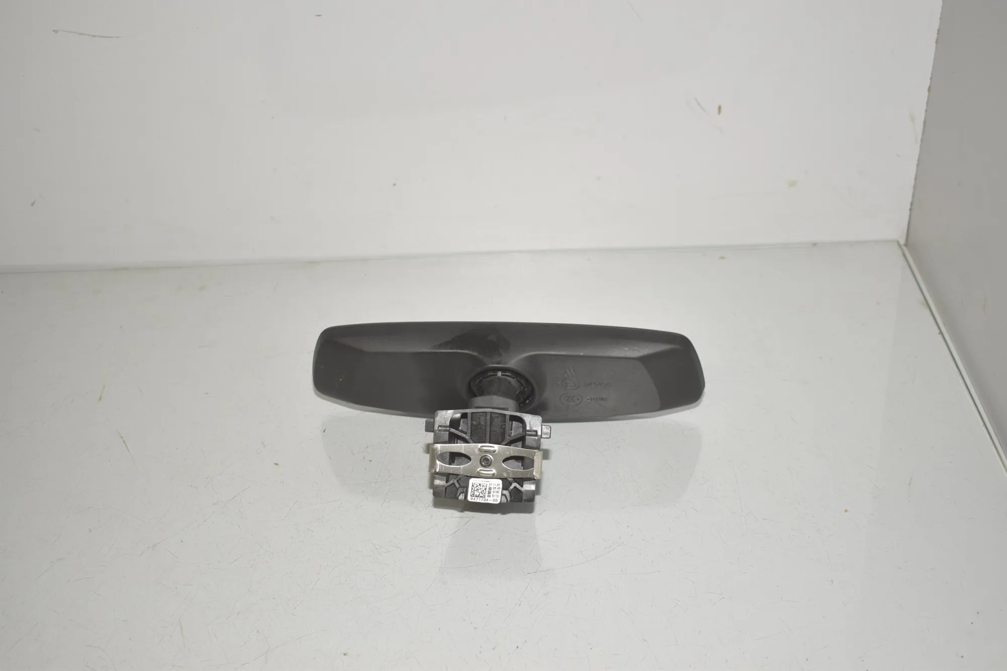 Interior Rear View Mirror – OEM 9471734 · BMW X1 (U11) (2022 - -) BMW X1 (U11) sDrive 18 i 2024 – 4