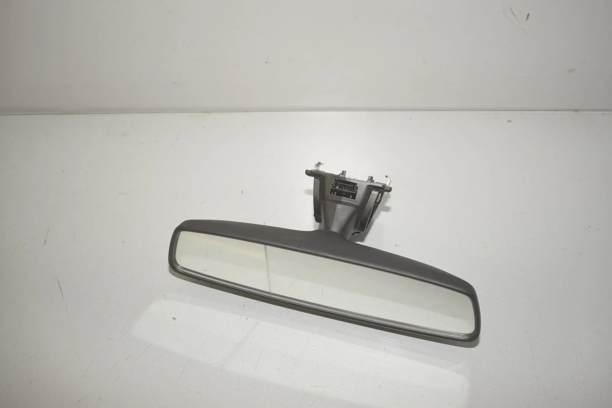 Interior Rear View Mirror – OEM 9471734 · BMW X1 (U11) (2022 - -) BMW X1 (U11) sDrive 18 i 2024