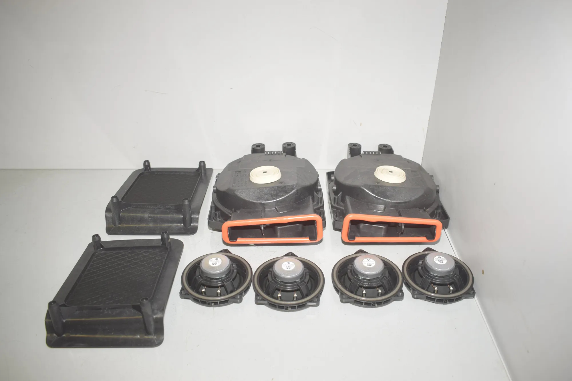 Sound Audio System Set – OEM 9442222 · BMW X1 (U11) (2022 - -) BMW X1 (U11) sDrive 18 i 2024 – 5