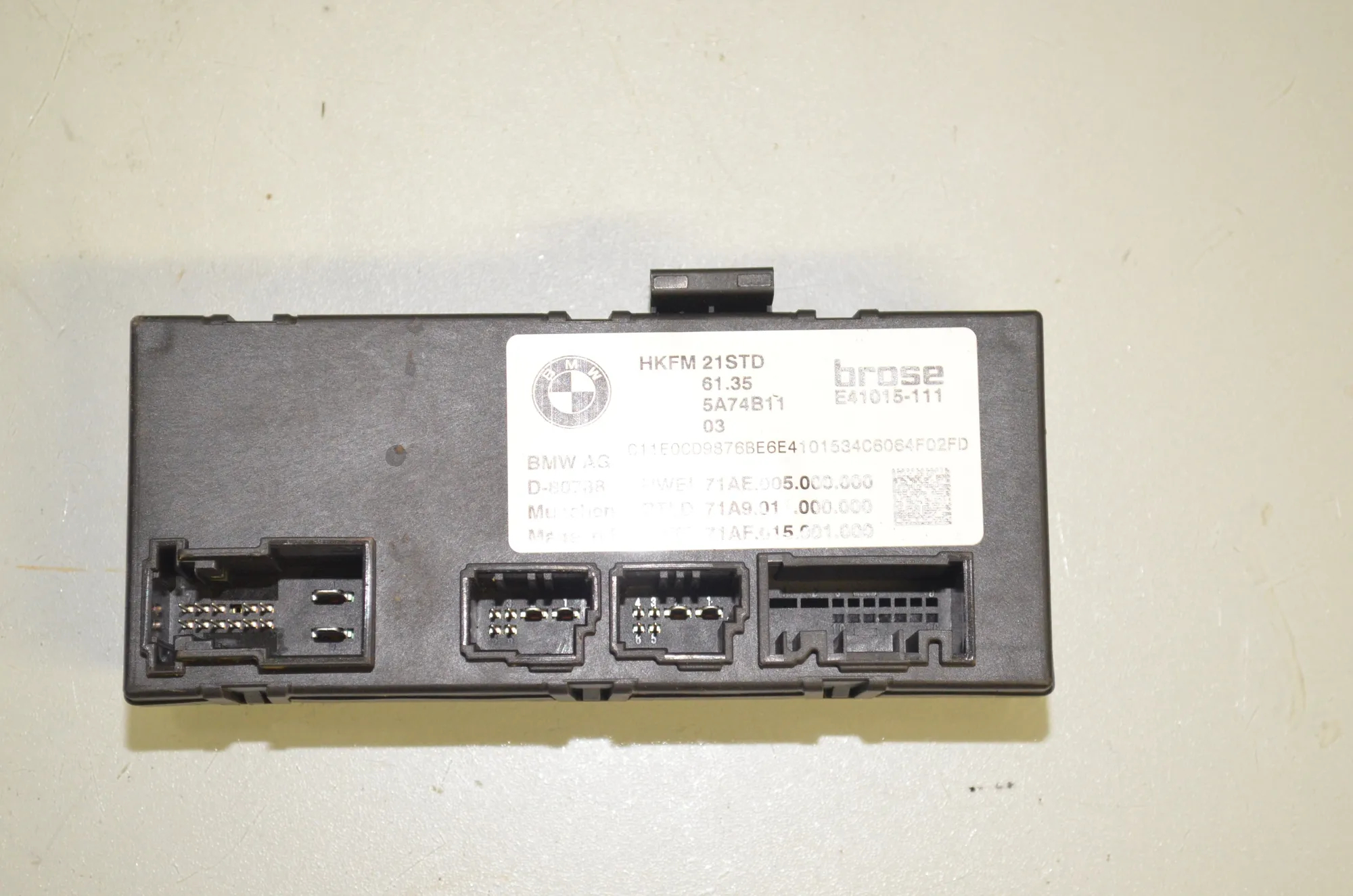 Electric Tailgate Opening Kit – OEM 5A74B11 · BMW X1 (U11) (2022 - -) BMW X1 (U11) sDrive 18 i 2024 – 2