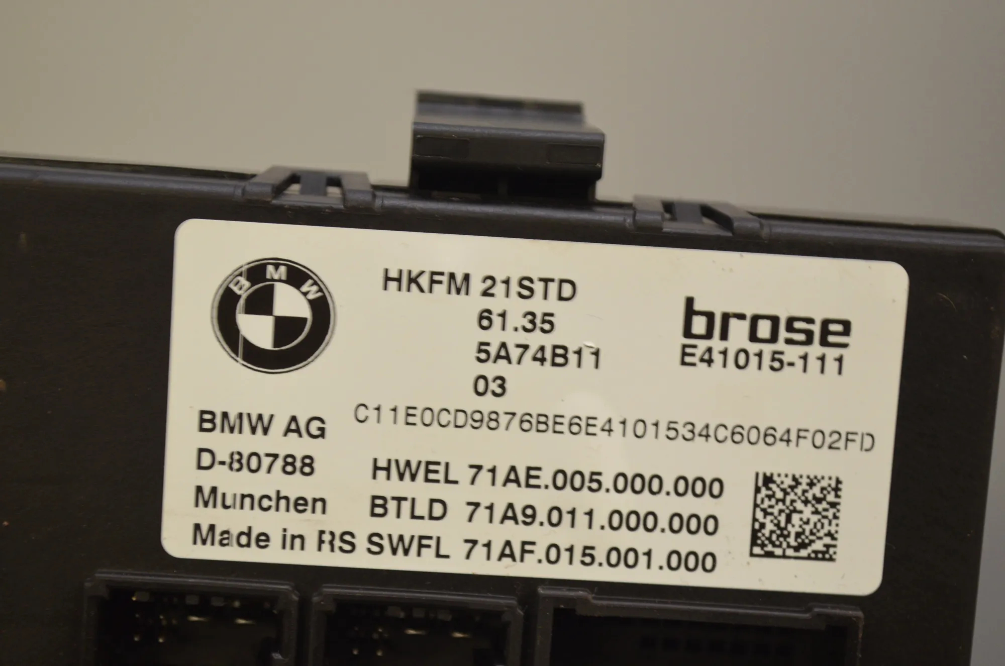 Electric Tailgate Opening Kit – OEM 5A74B11 · BMW X1 (U11) (2022 - -) BMW X1 (U11) sDrive 18 i 2024 – 4