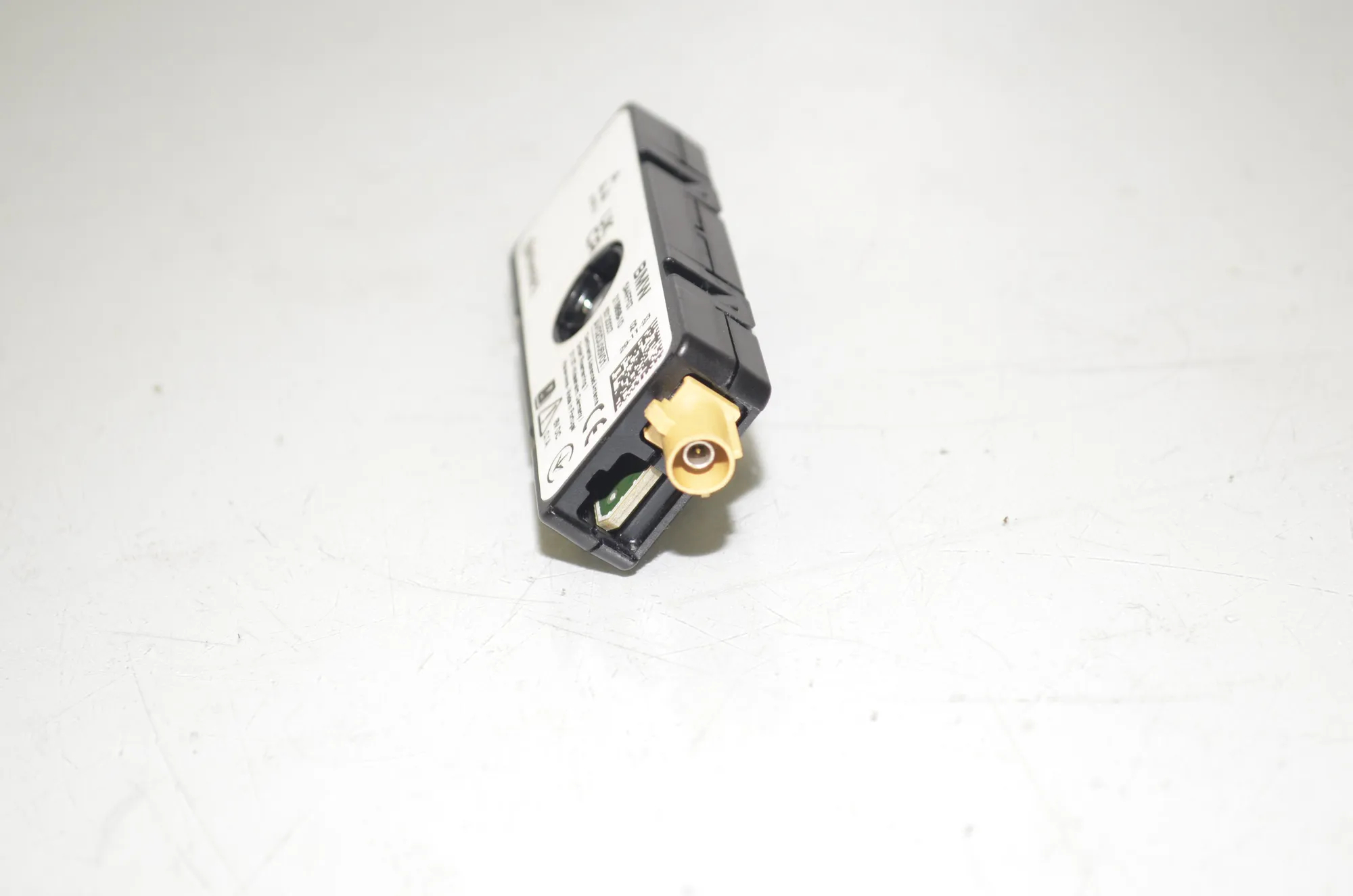 Antenna Amplifier – OEM 5A4FF07 · BMW X1 (U11) (2022 - -) BMW X1 (U11) sDrive 18 i 2024 – 2