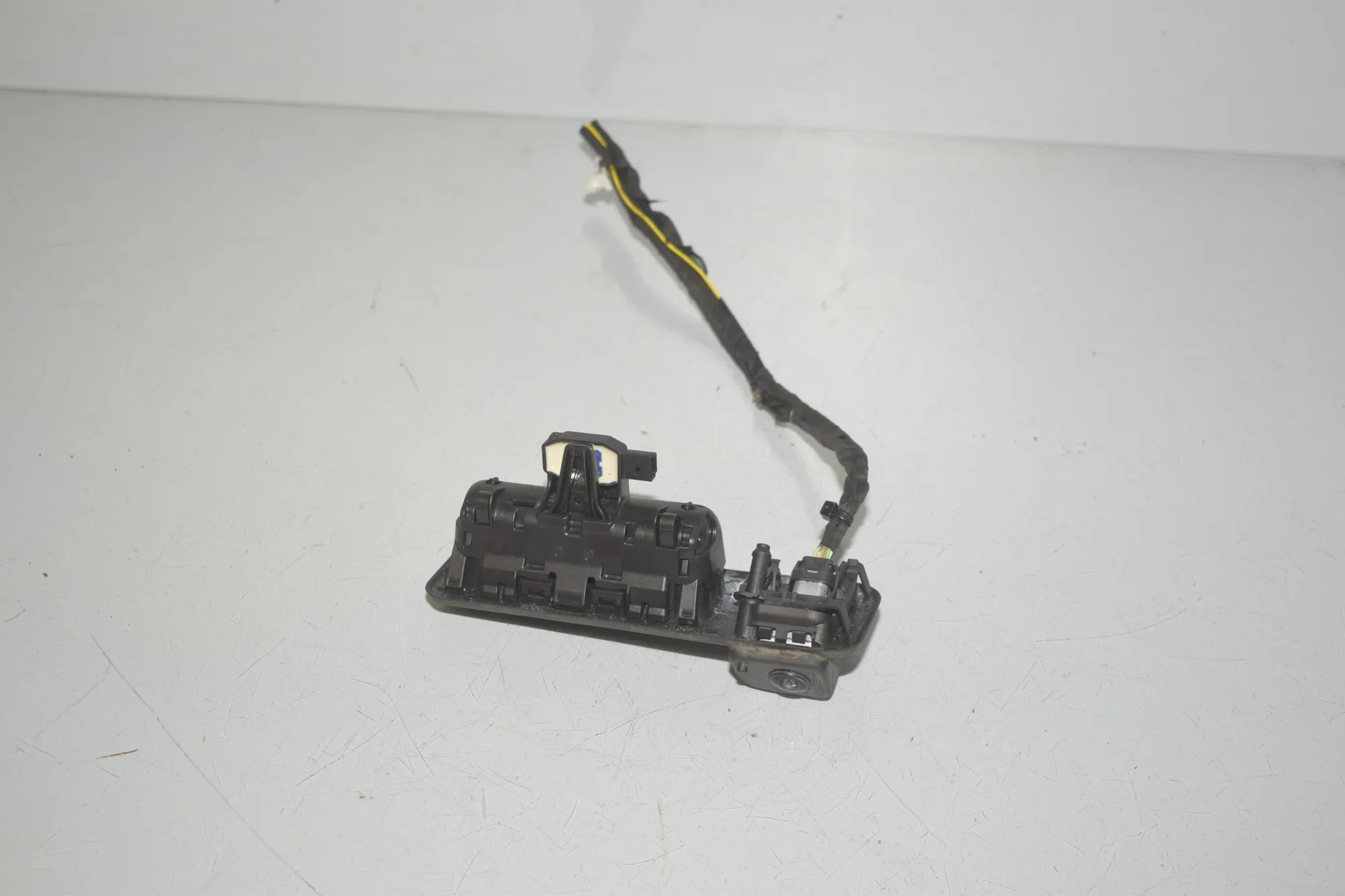 Rear View Camera – OEM 8494246 · BMW X1 (U11) (2022 - -) BMW X1 (U11) sDrive 18 i 2024 – 3
