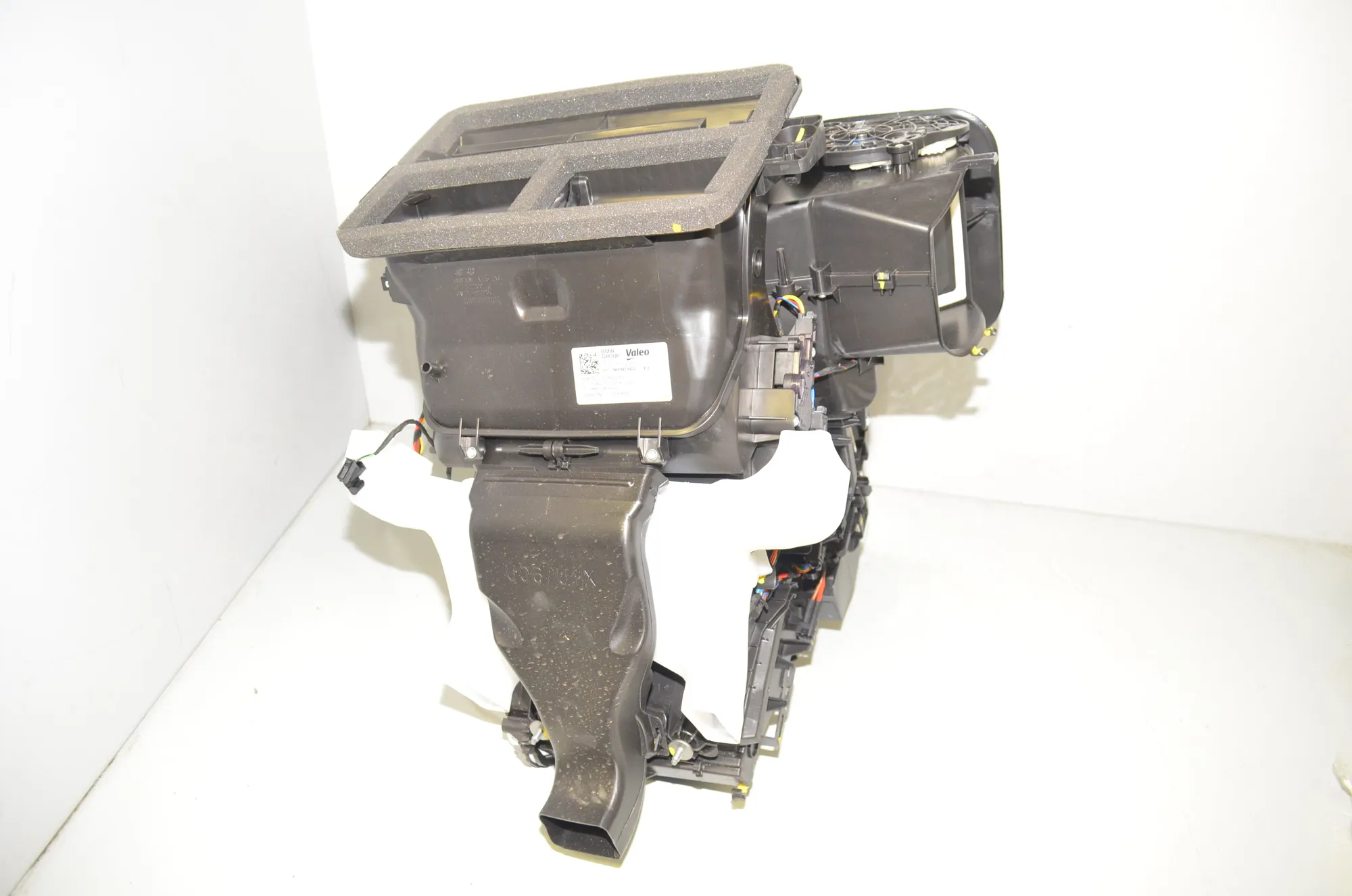 Interior Heater – OEM 9890102 · BMW X1 (U11) (2022 - -) BMW X1 (U11) sDrive 18 i 2024 – 3