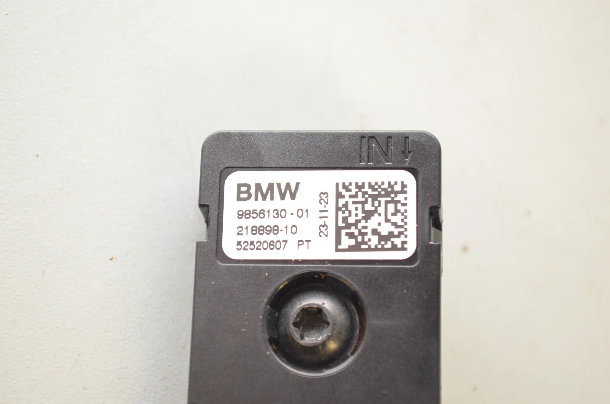 Antenna – OEM 9856130 · BMW X1 (U11) (2022 - -) BMW X1 (U11) sDrive 18 i 2024 – 5