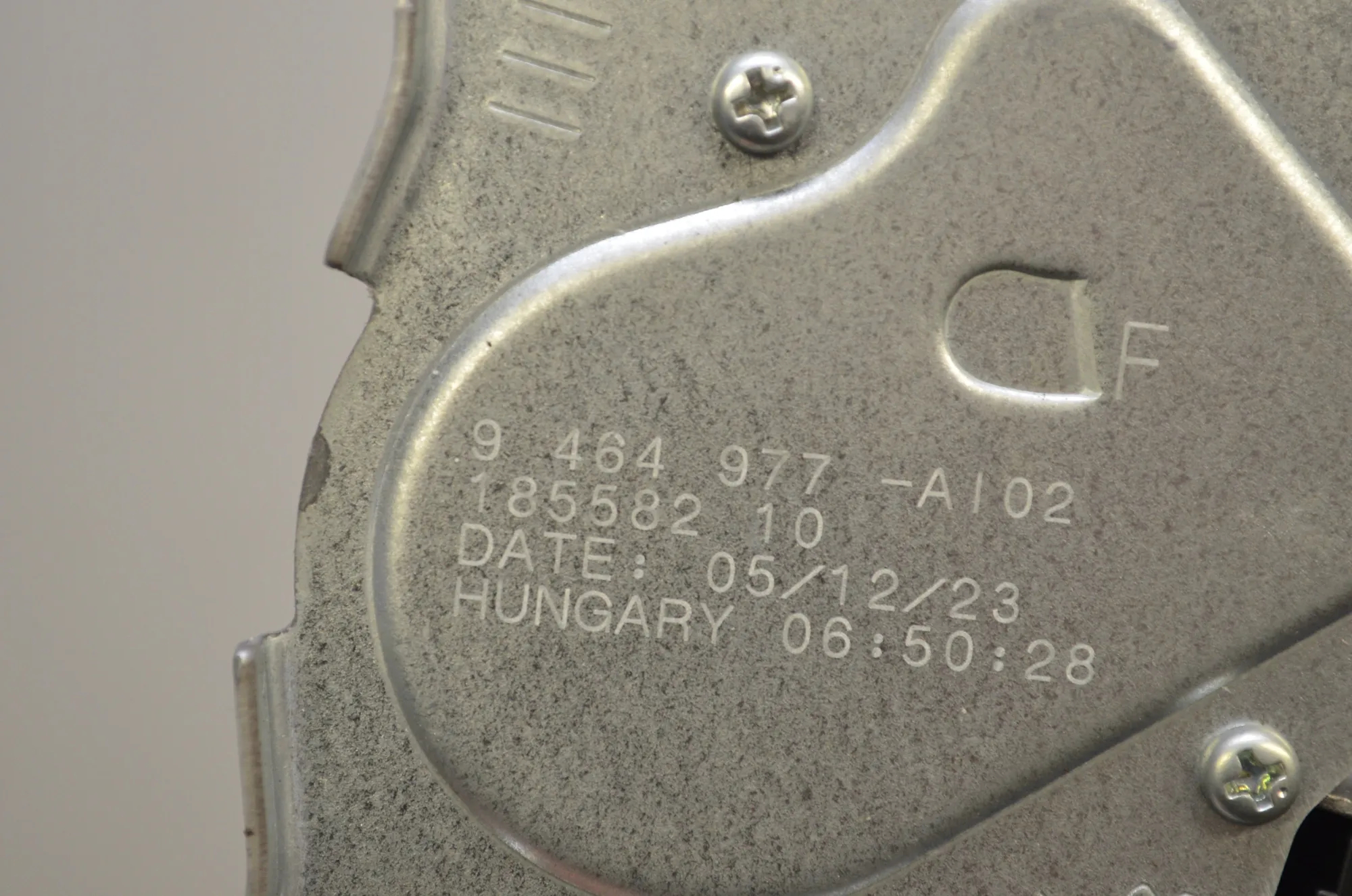 Tailgate Window Wiper Motor – OEM 9464977 · BMW X1 (U11) (2022 - -) BMW X1 (U11) sDrive 18 i 2024 – 5