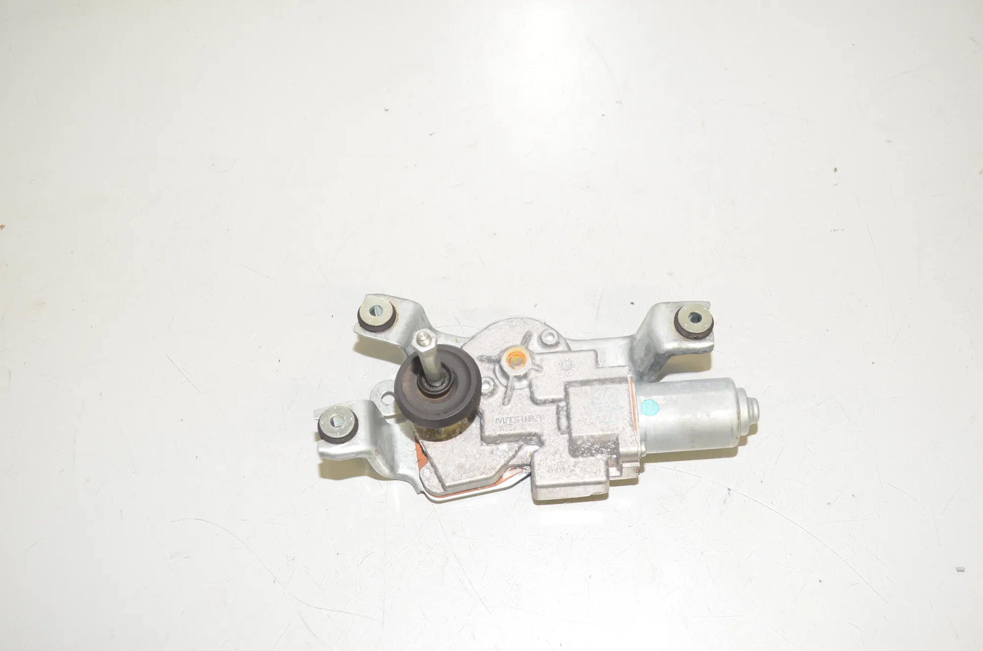 Tailgate Window Wiper Motor – OEM 9464977 · BMW X1 (U11) (2022 - -) BMW X1 (U11) sDrive 18 i 2024 – 2